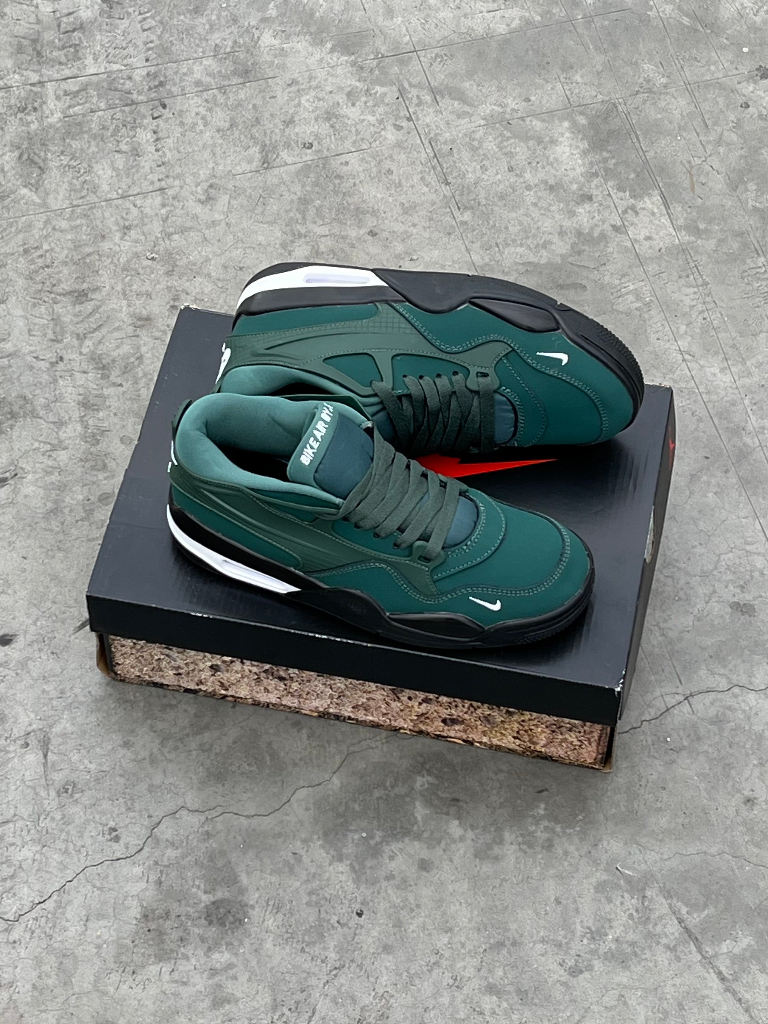 Air Jordan 4 RM SP Nigel Sylvester Grandma’s Driveway
