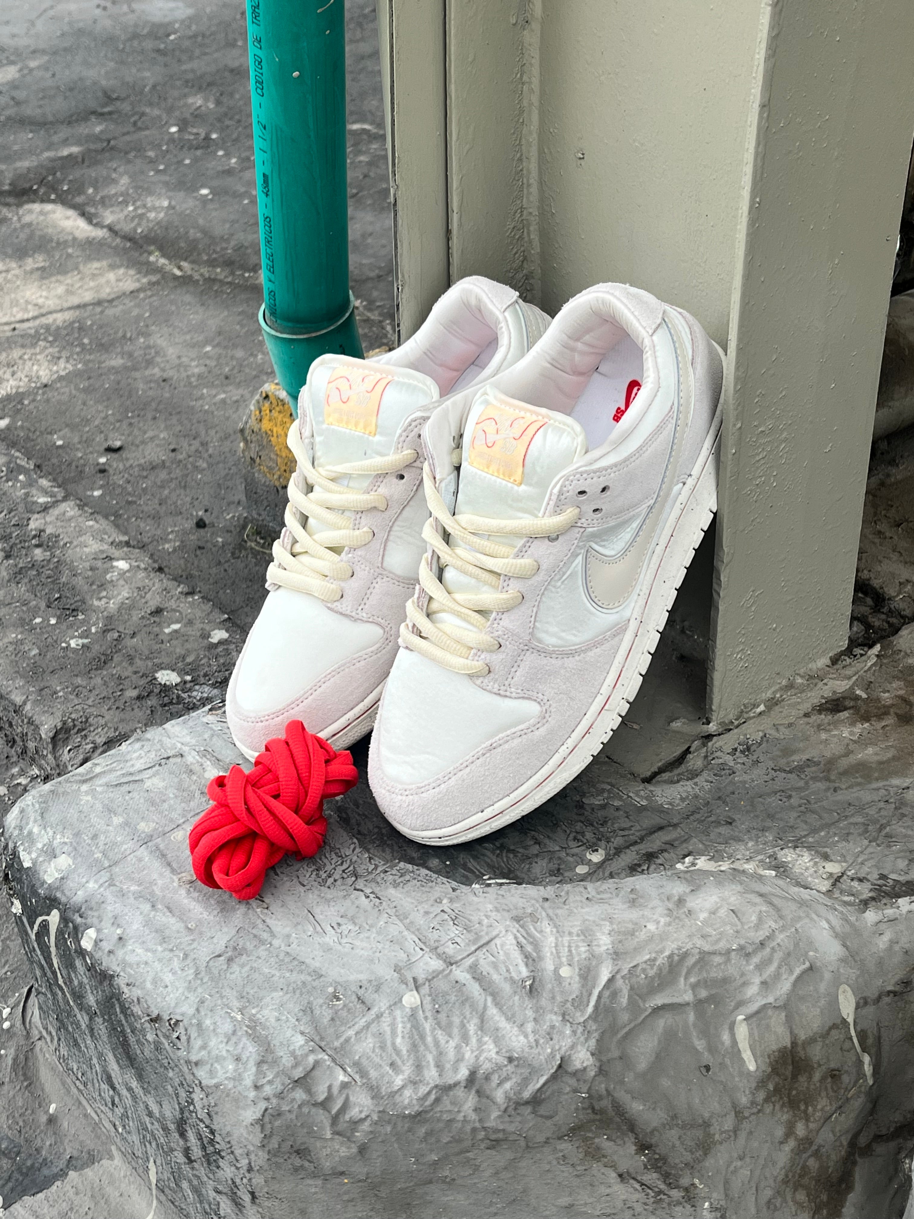 Nike SB Dunk Low City Of Love
