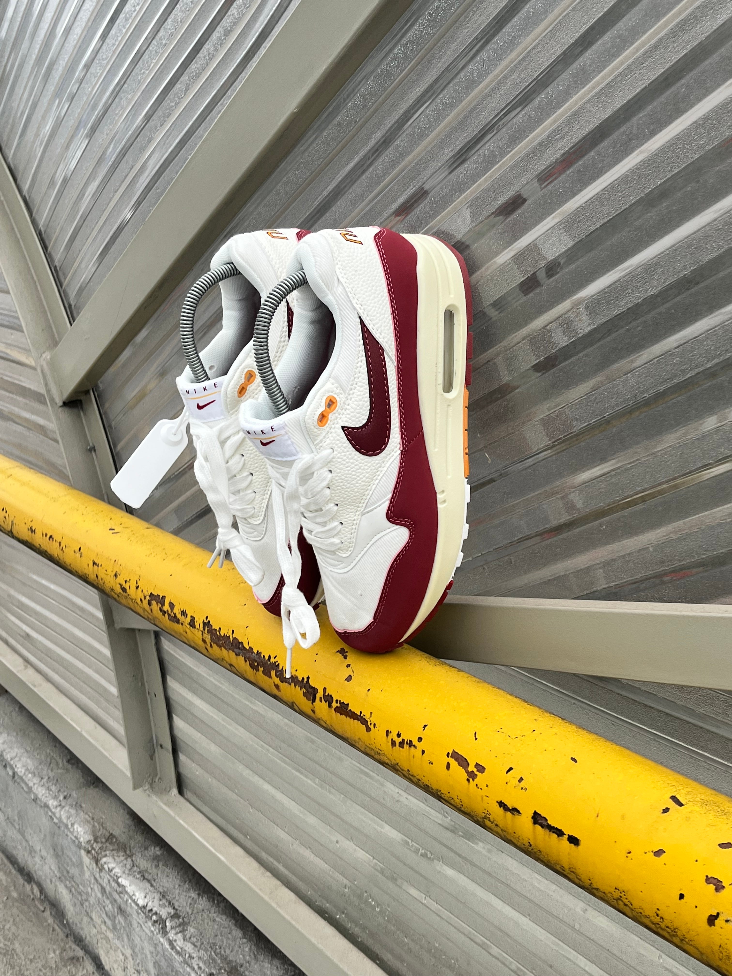 Nike Air Max 1 87’ Sail Team Red