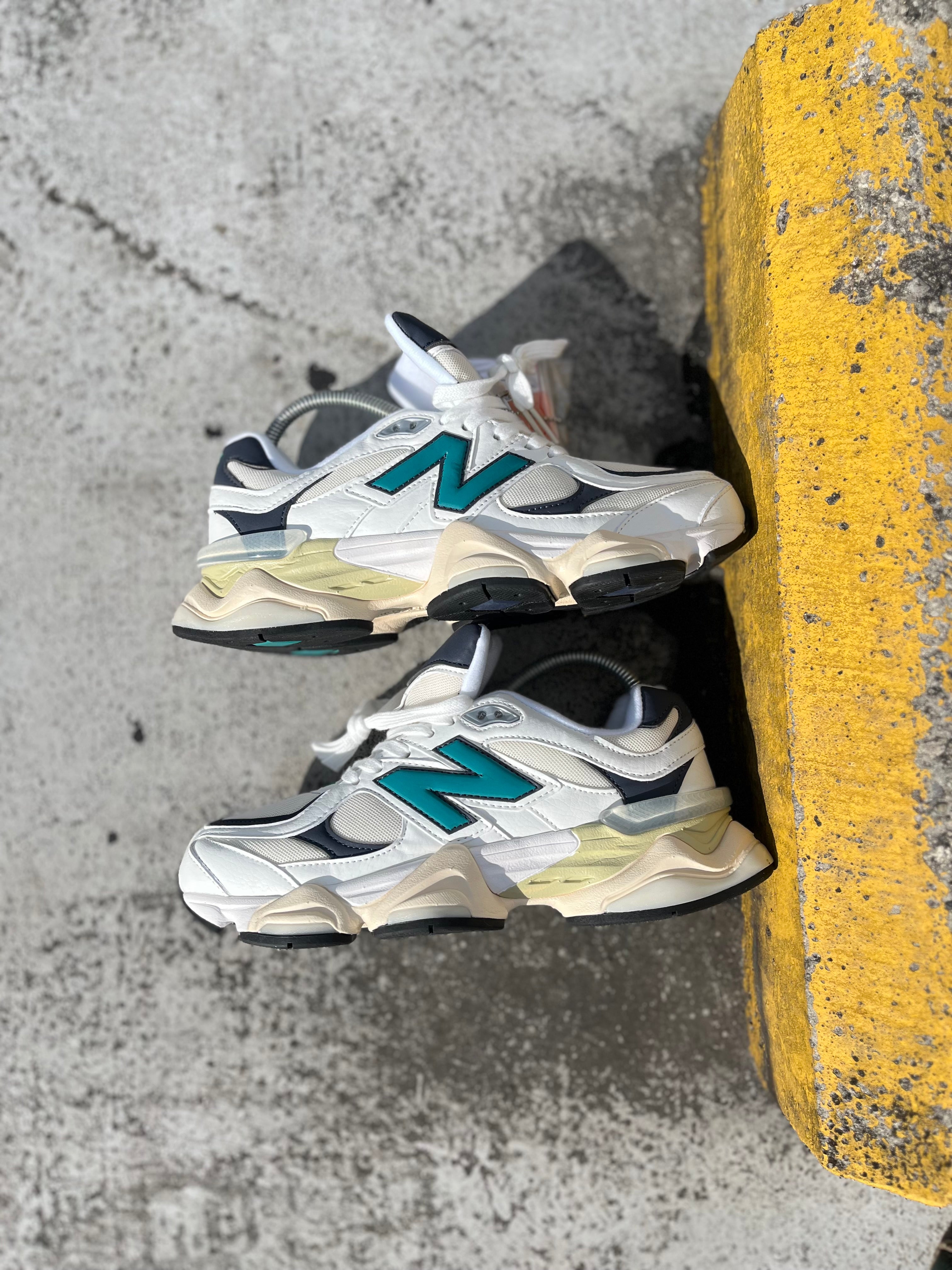 New Balance 9060