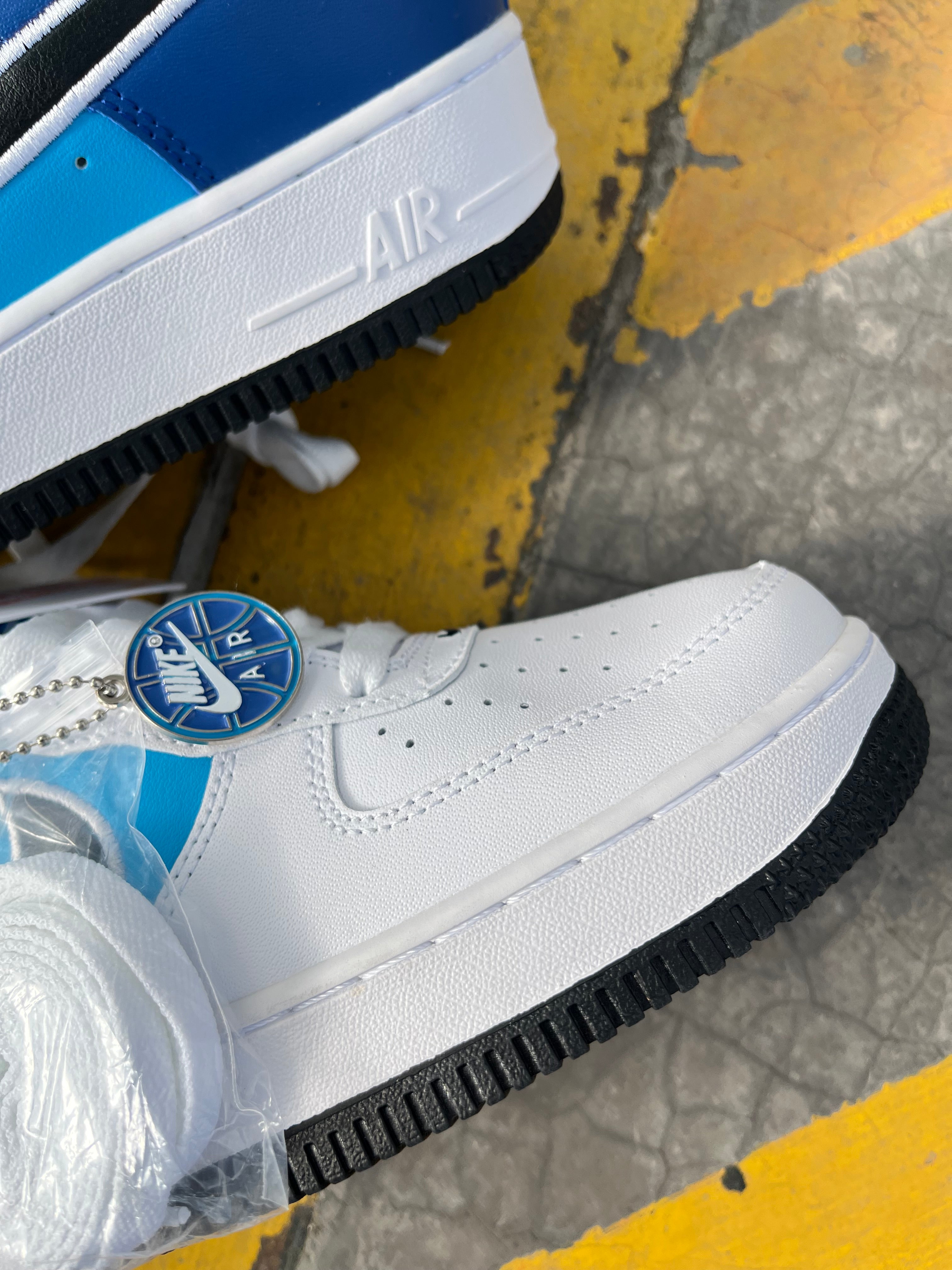 Nike Air Force 1