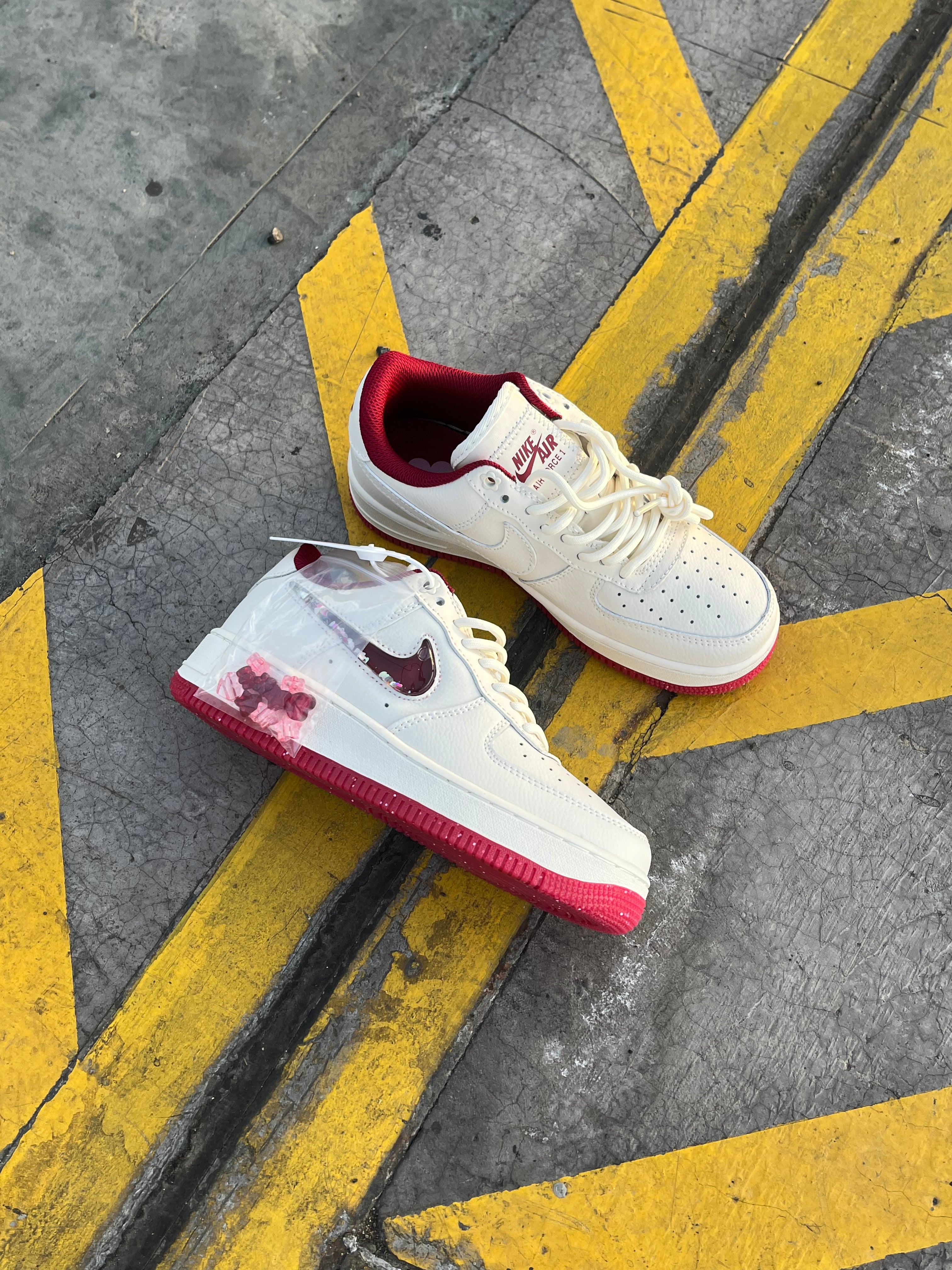 Nike Air Force 1 Low '07 SE PRM Valentine's Day