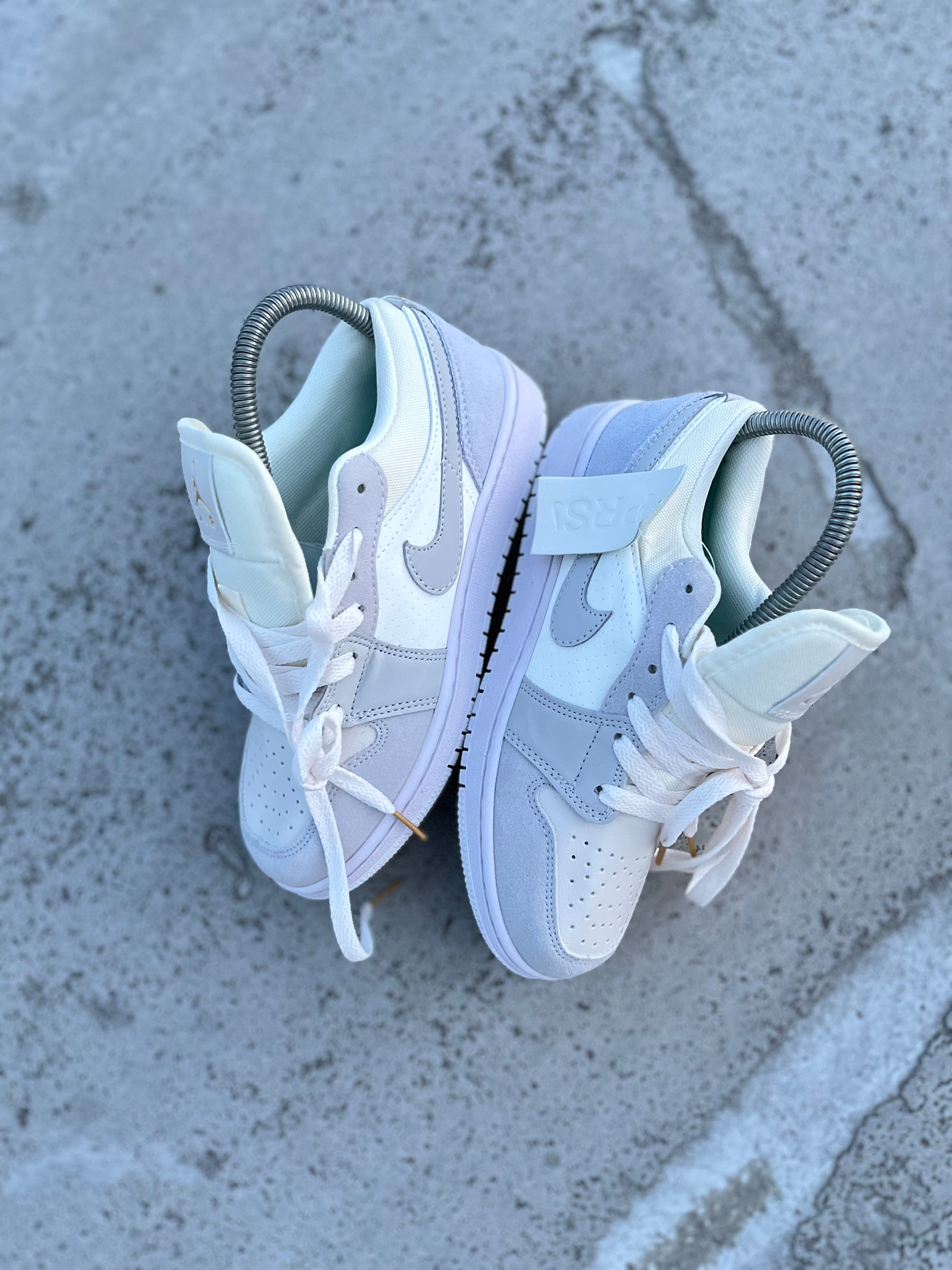 Air Jordan Retro 1 Low