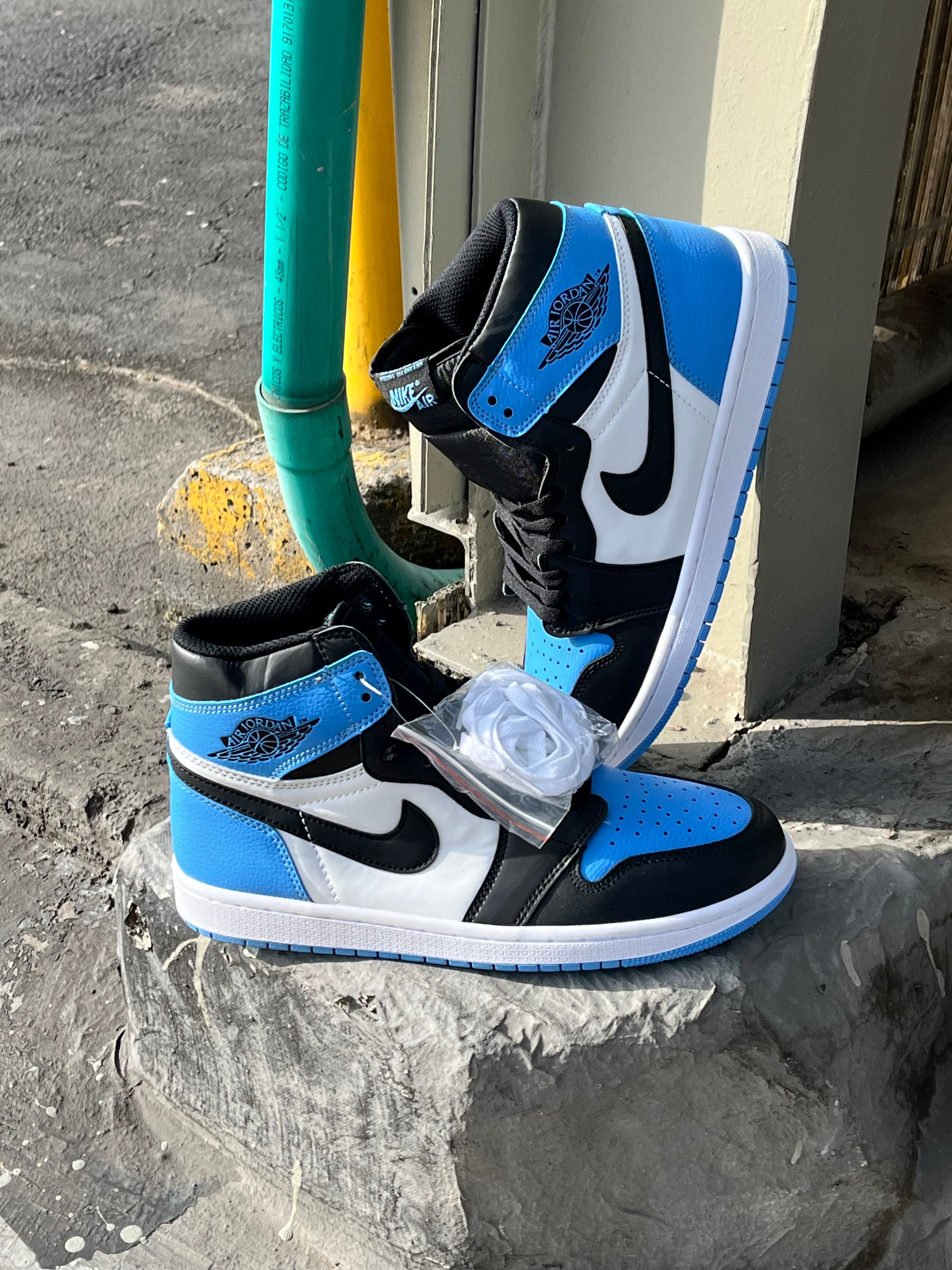 Air Jordan Retro 1 High OG UNC Reimagined