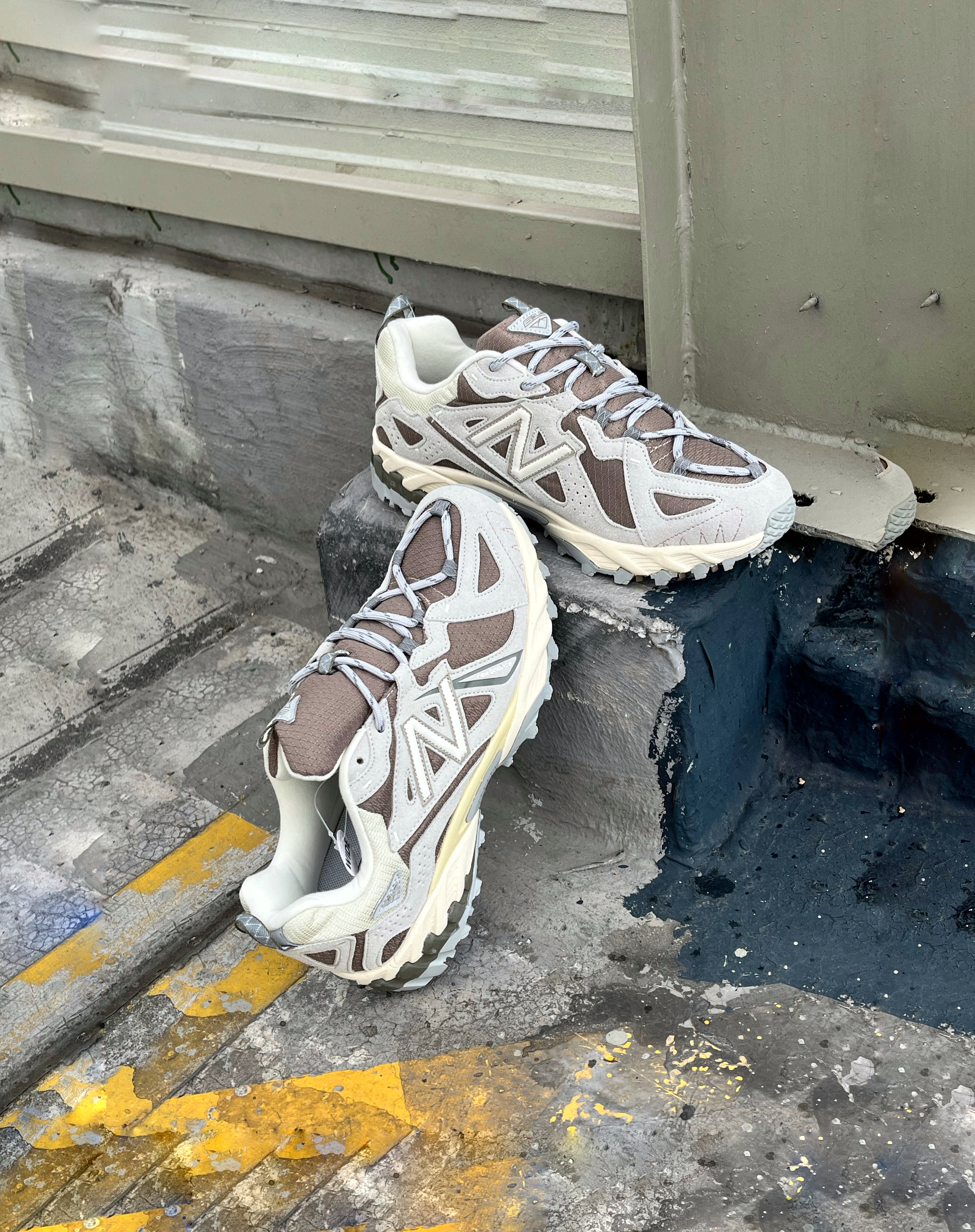 New Balance 610