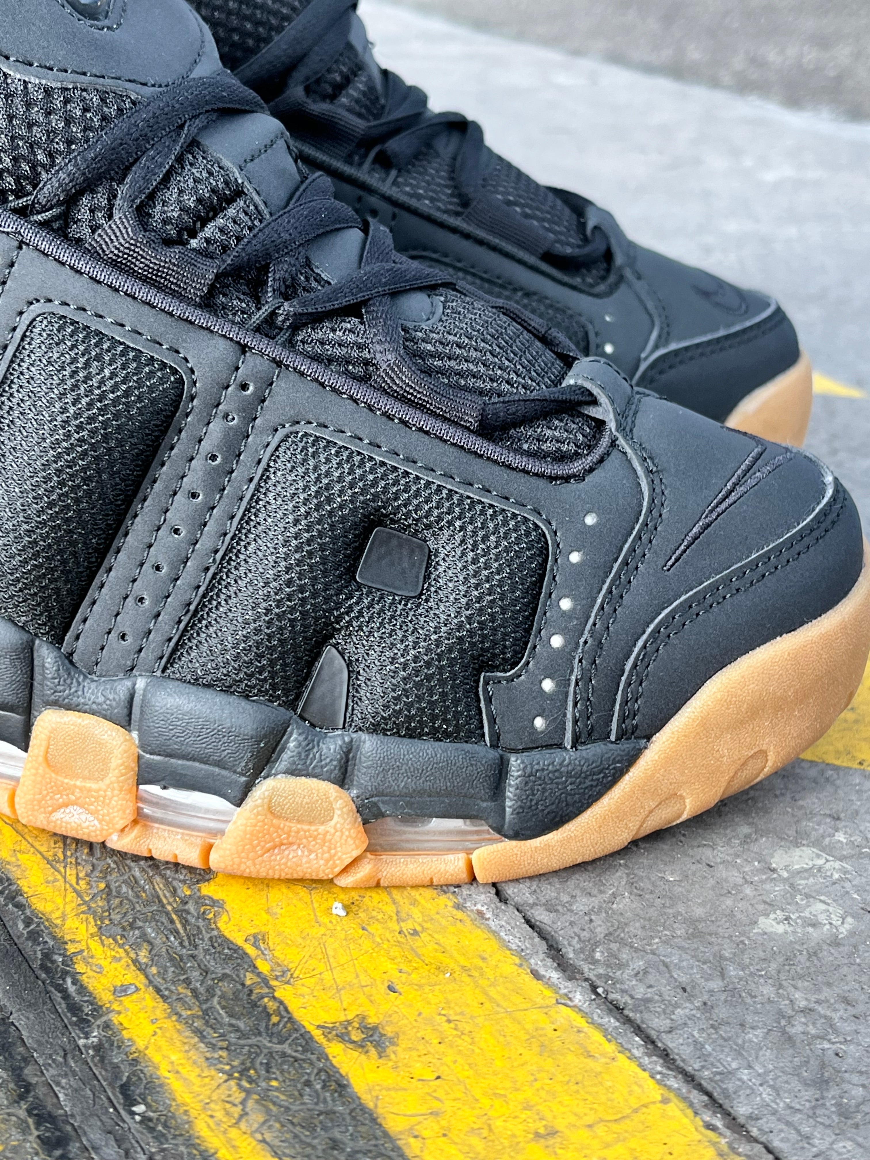 Nike Air More Uptempo Low