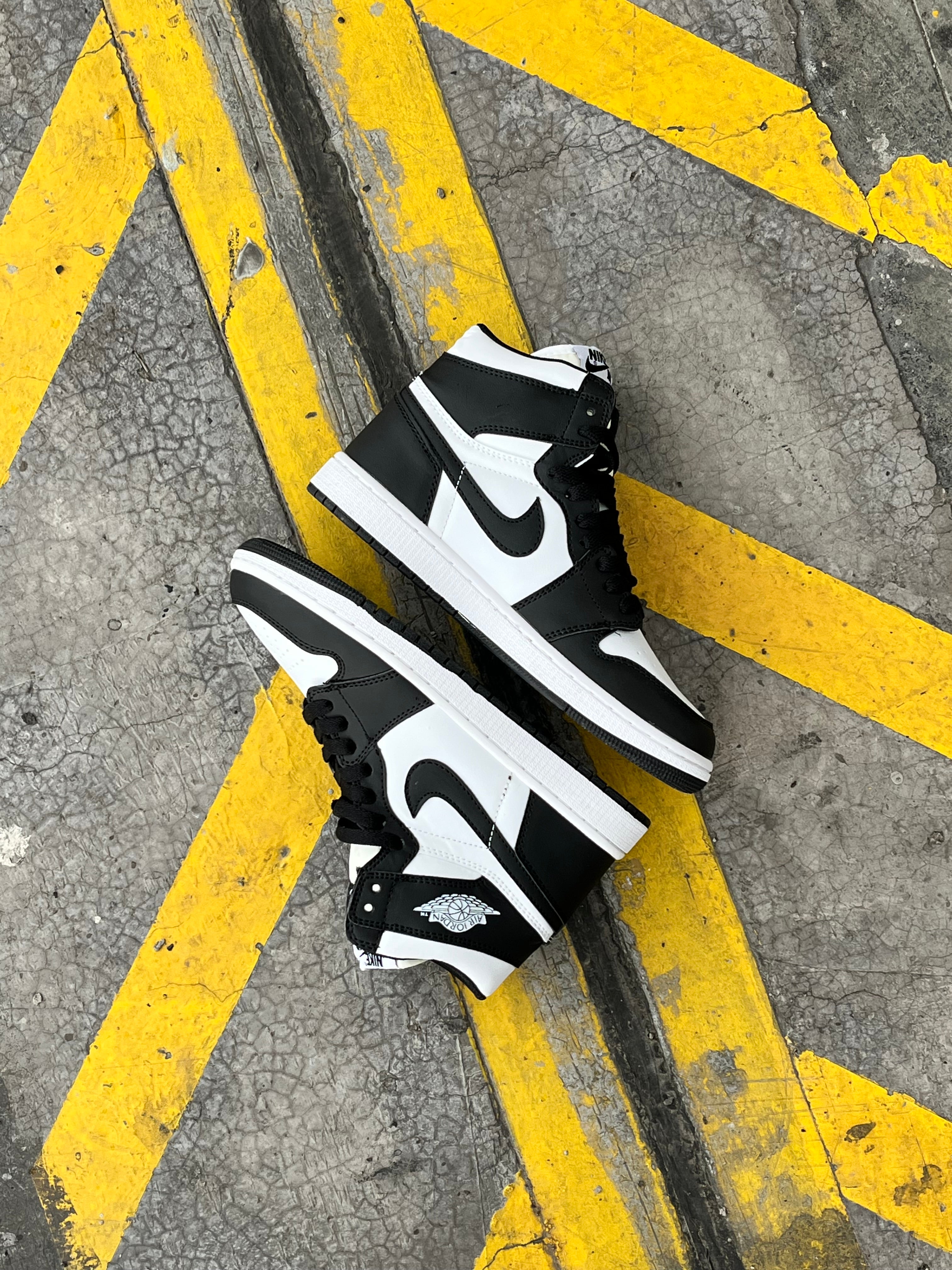 Air Jordan Retro 1 High