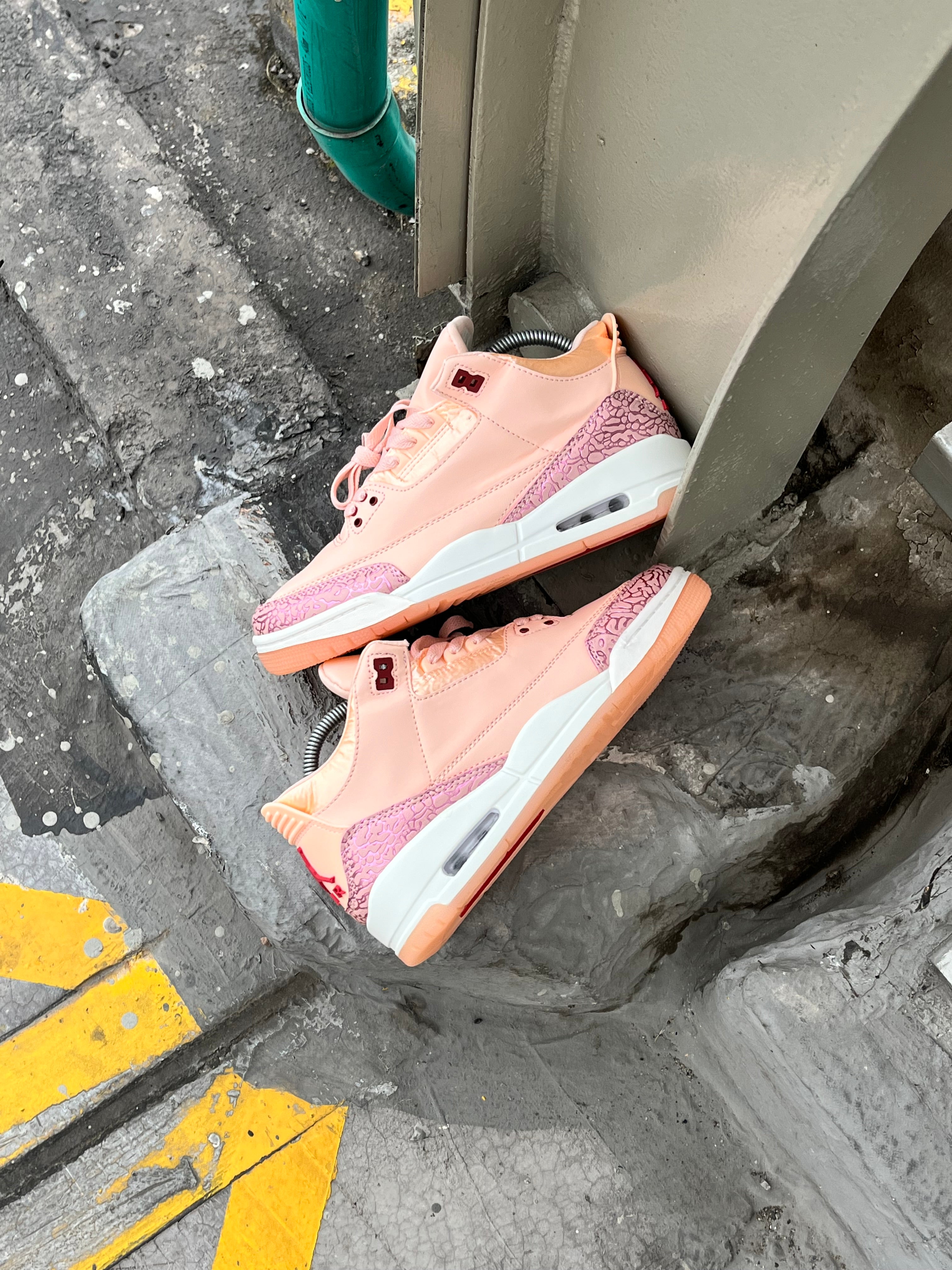 Air Jordan Retro 3 “Valentine’s Day”