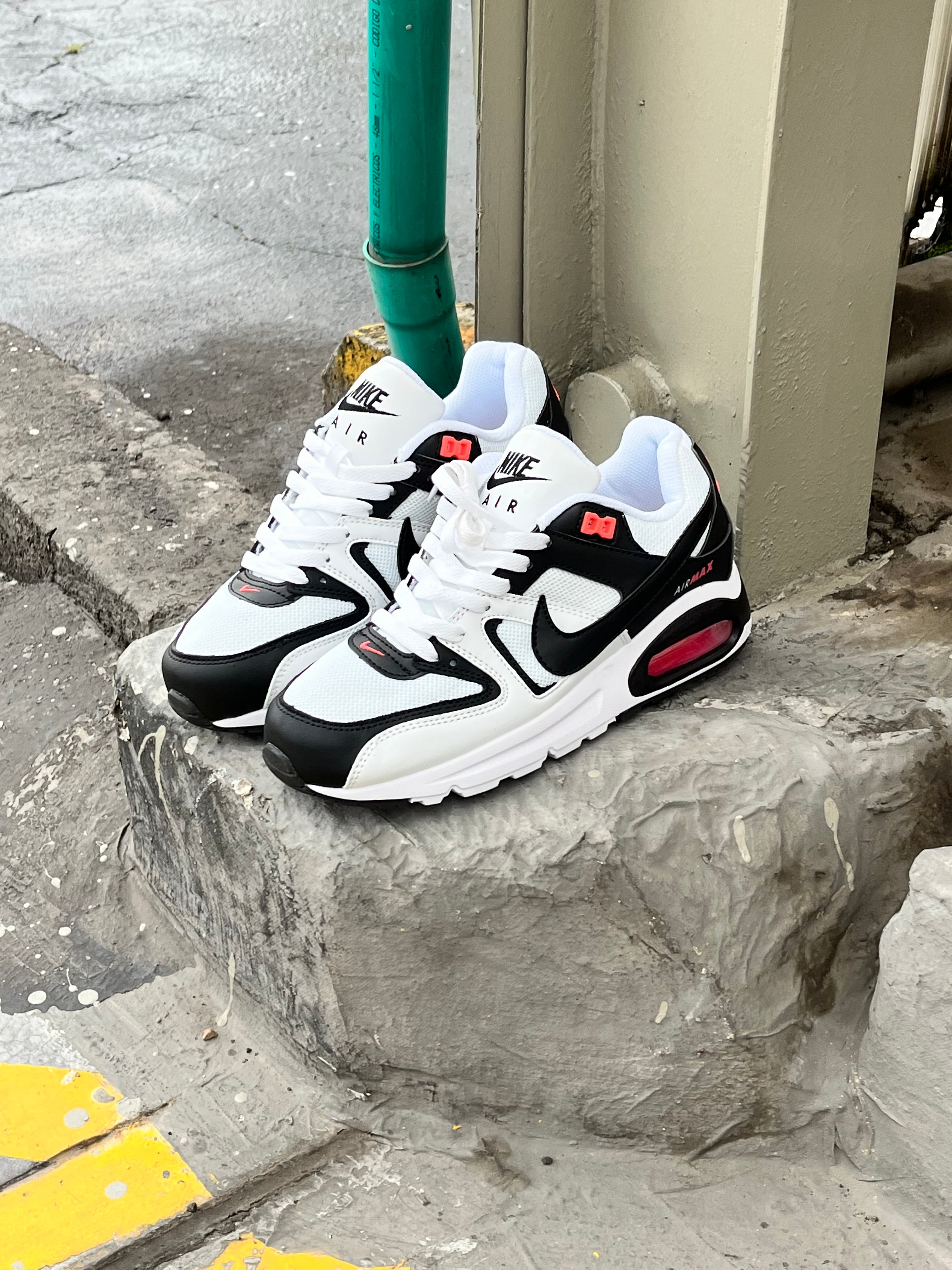 Nike Air Max Command