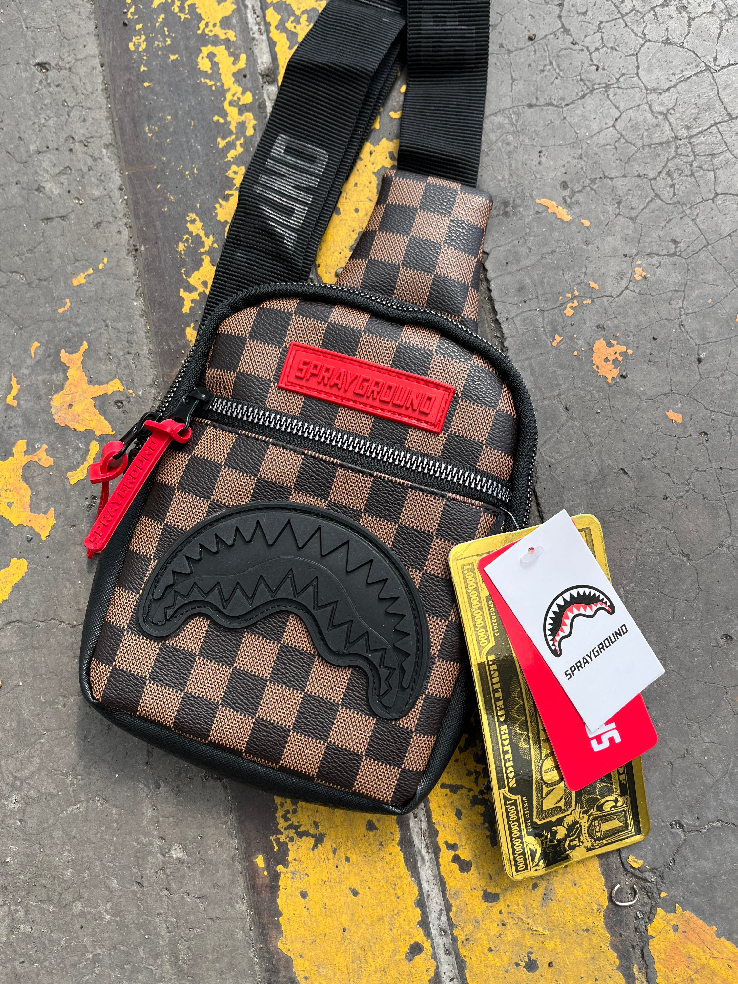 Carriel Sprayground