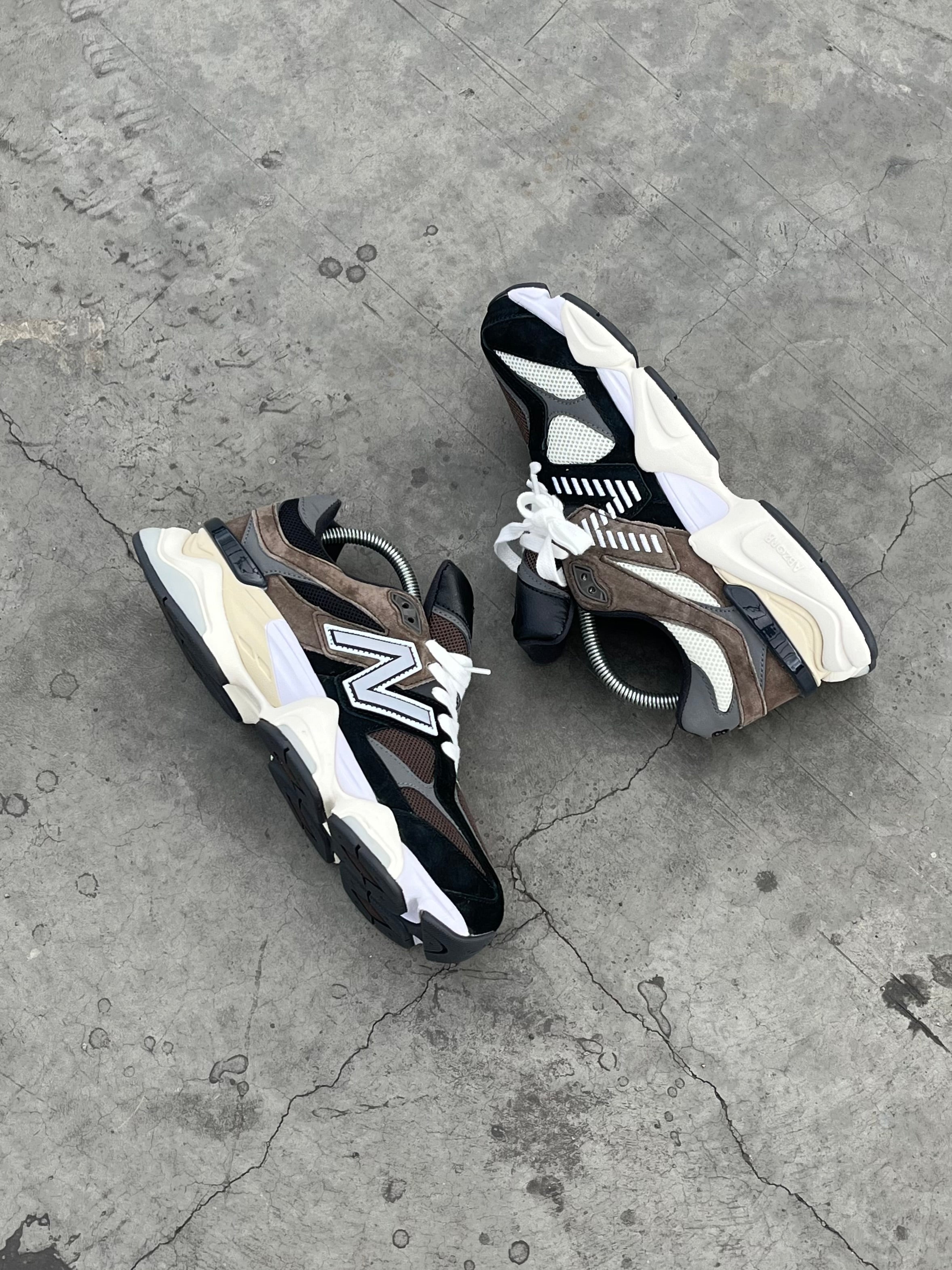 New Balance 9060