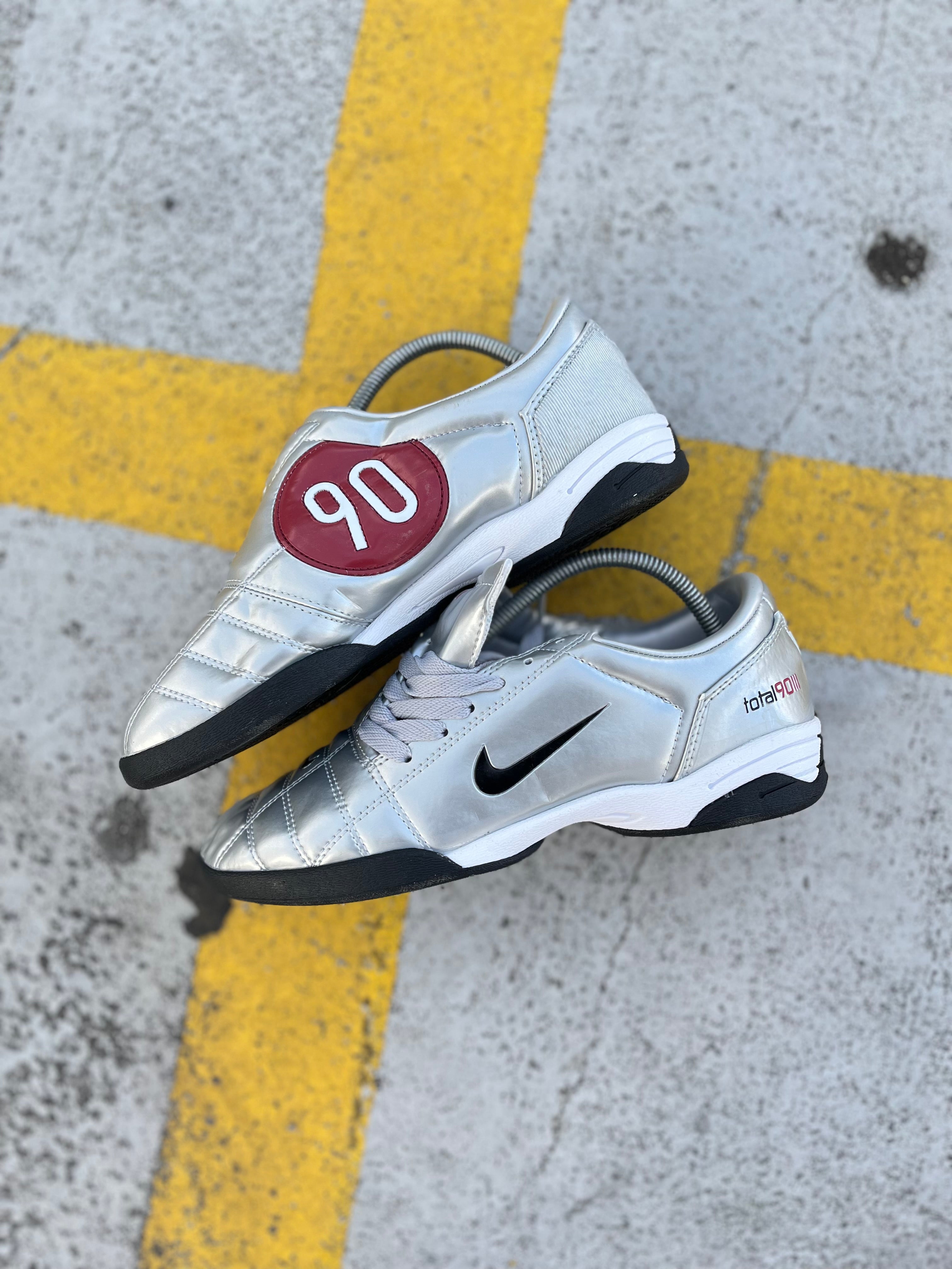 Nike Total 90