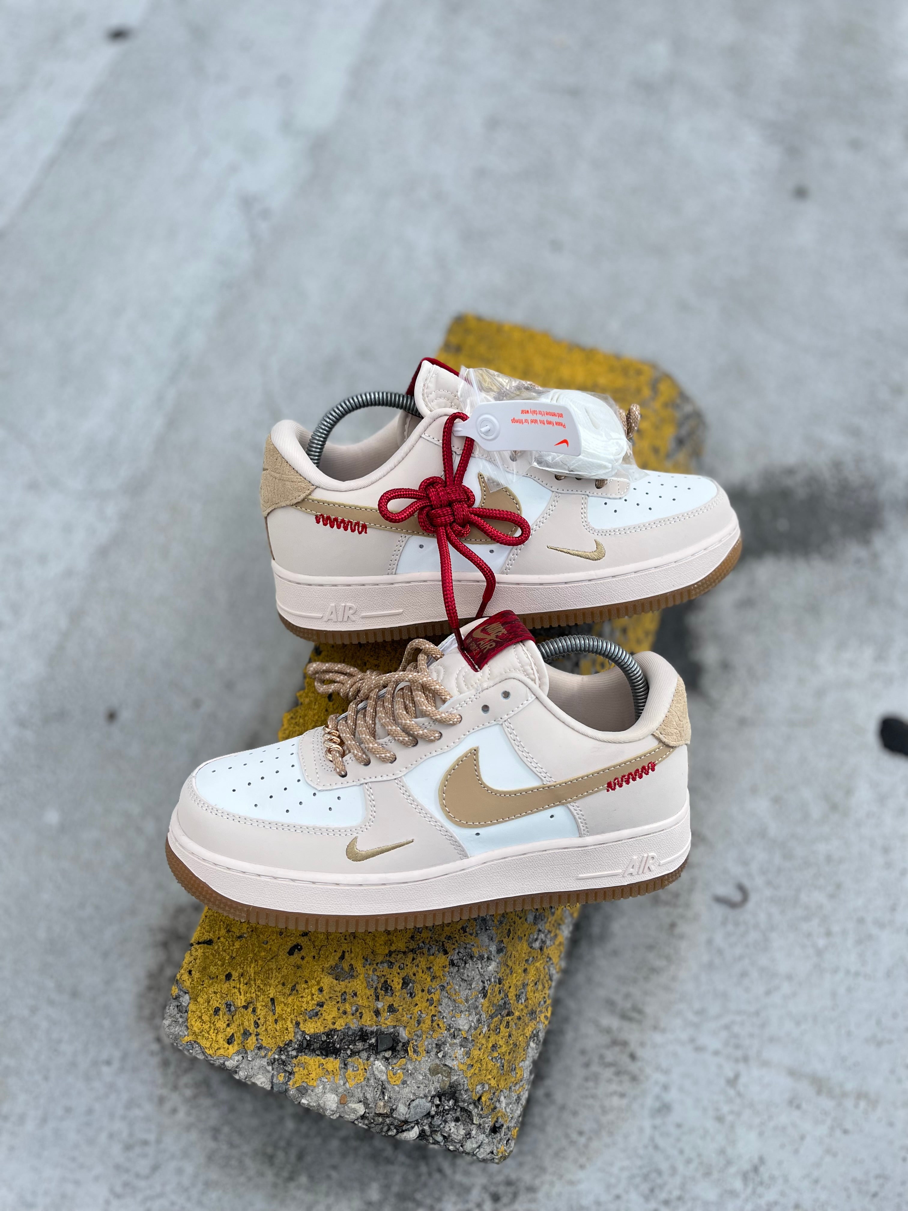 Nike Air Force 1 '07 LX