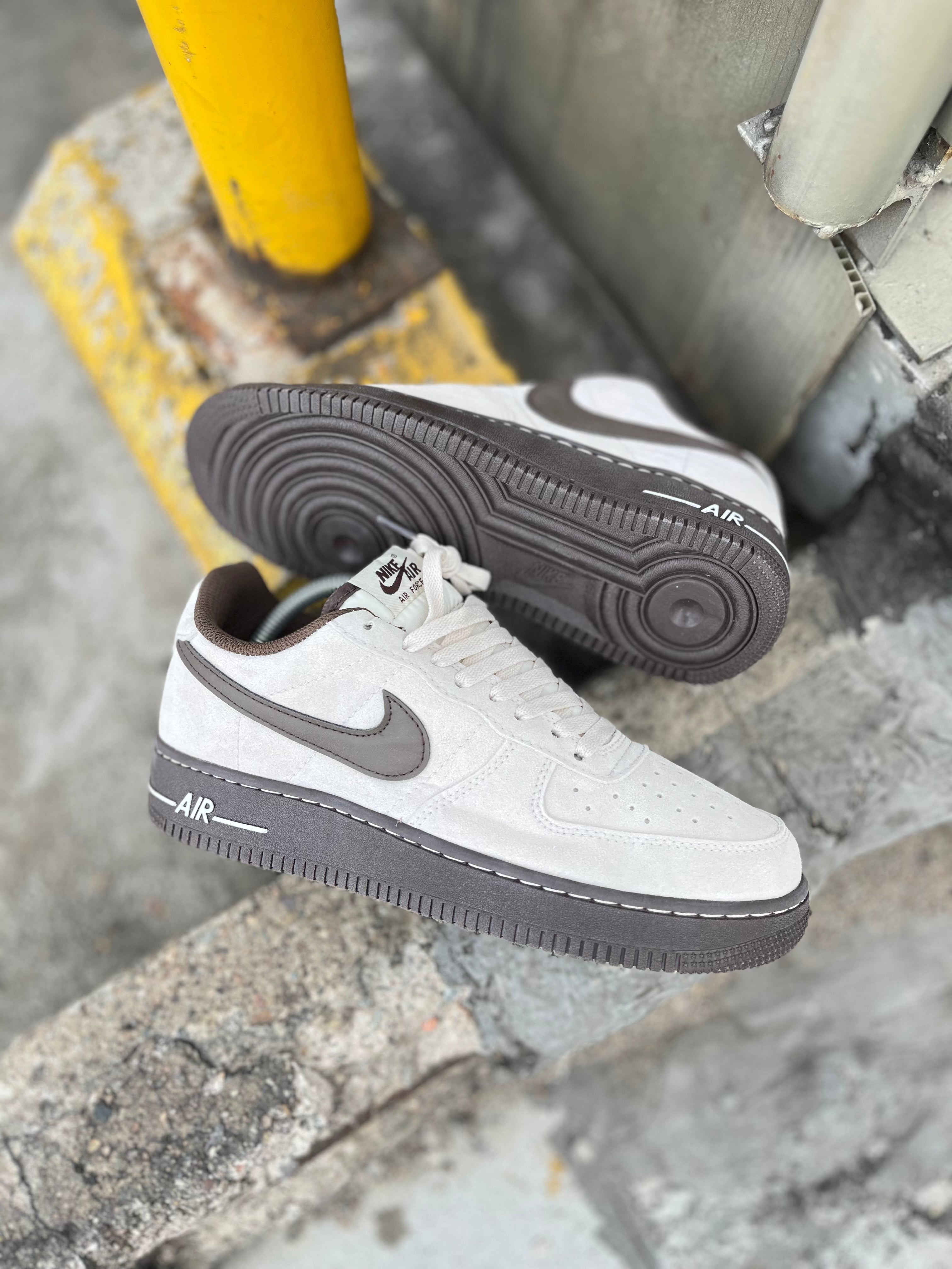 Nike Air Force 1 '07 LX Light Orewood Brown