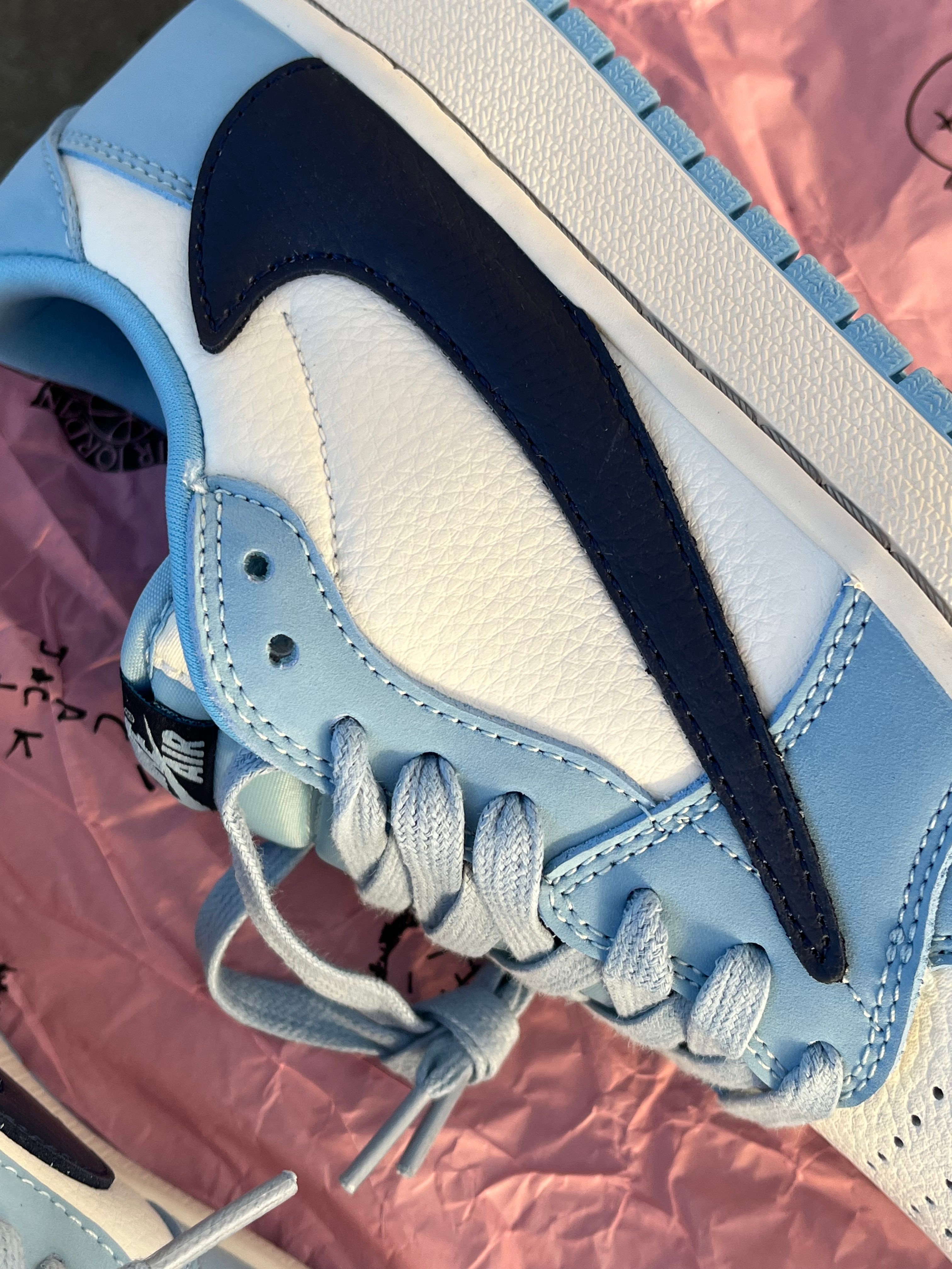 Air Jordan 1 Low Travis Scott x Fragment