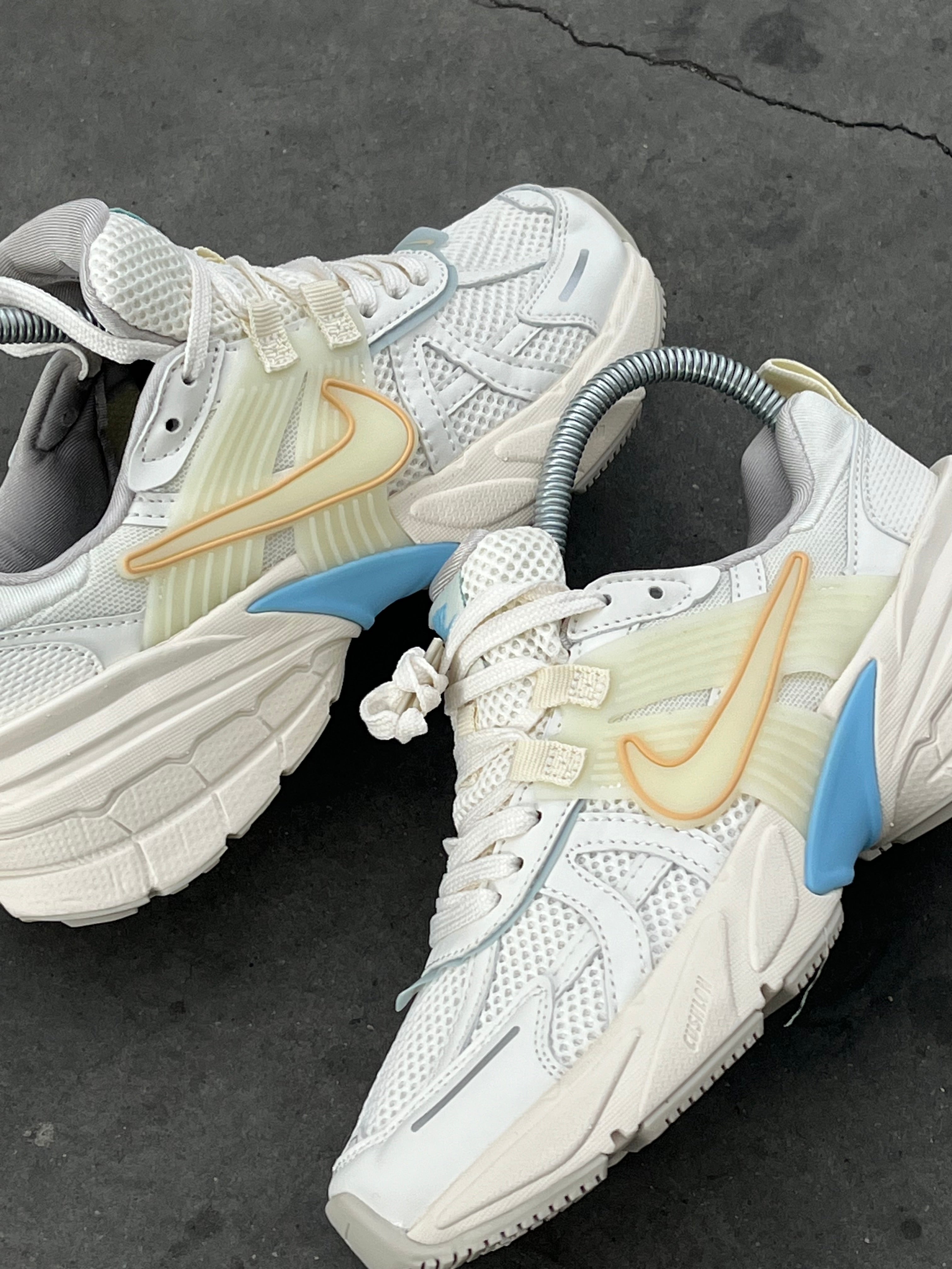 Nike V2K Run