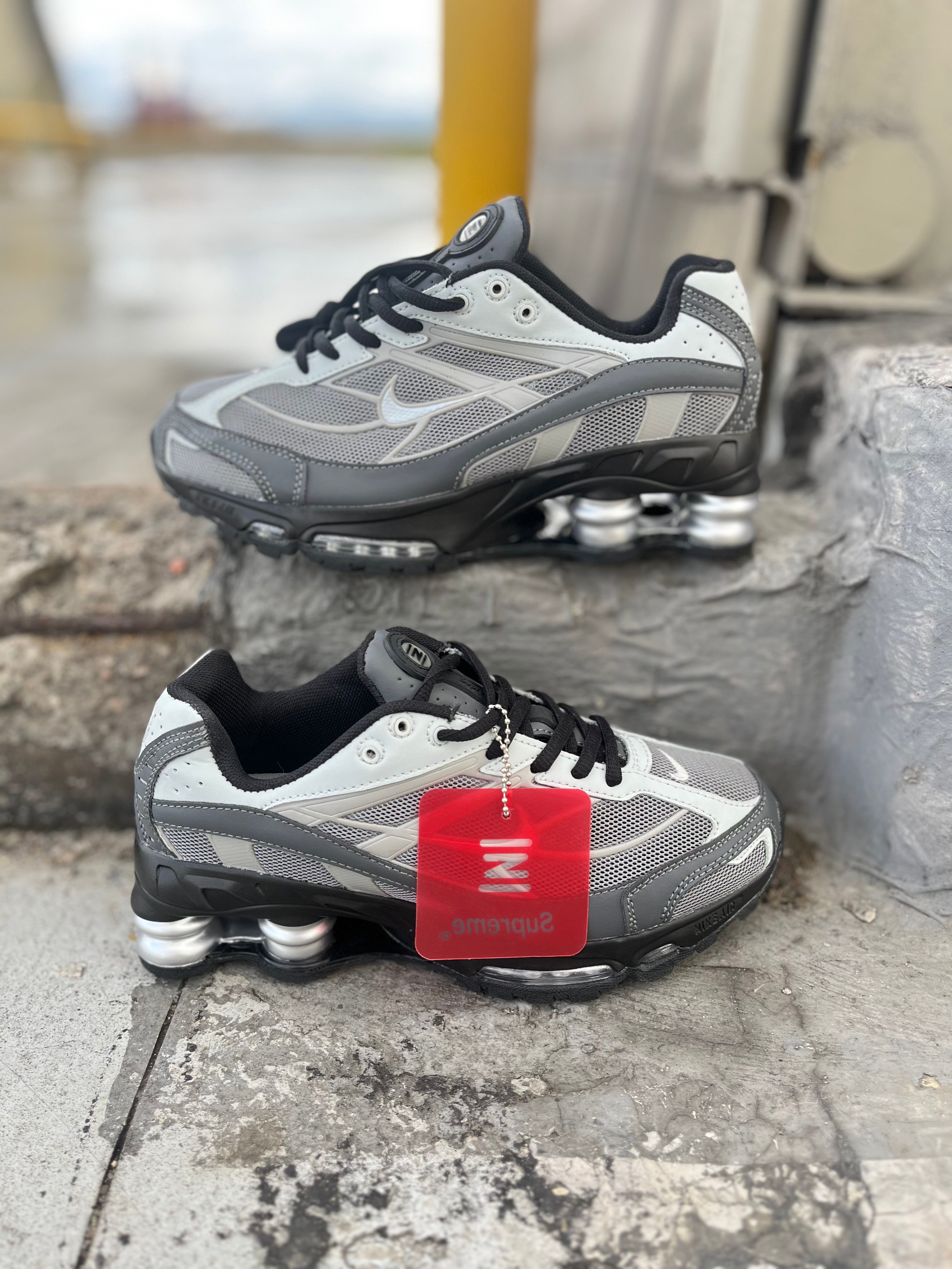 Nike Shox Ride 2 Supreme