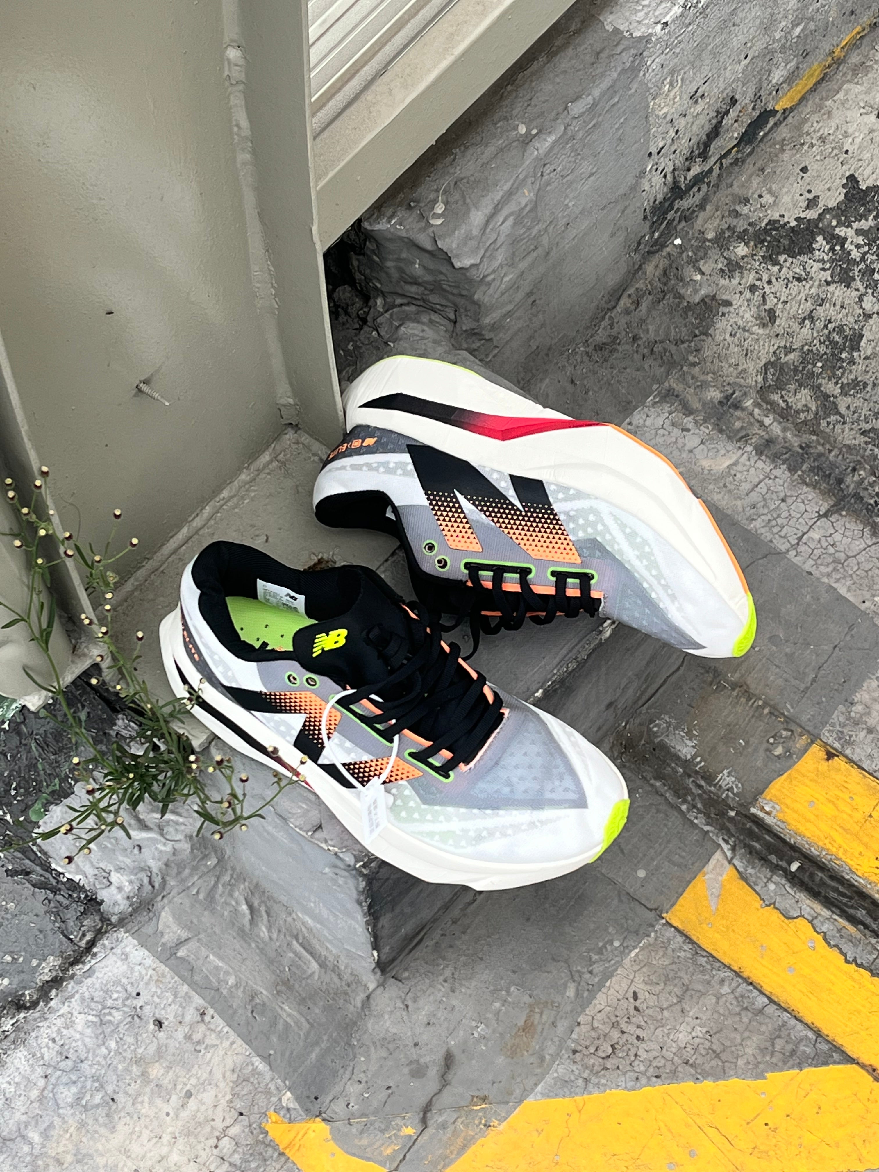 New Balance FuelCell SuperComp Elite v4