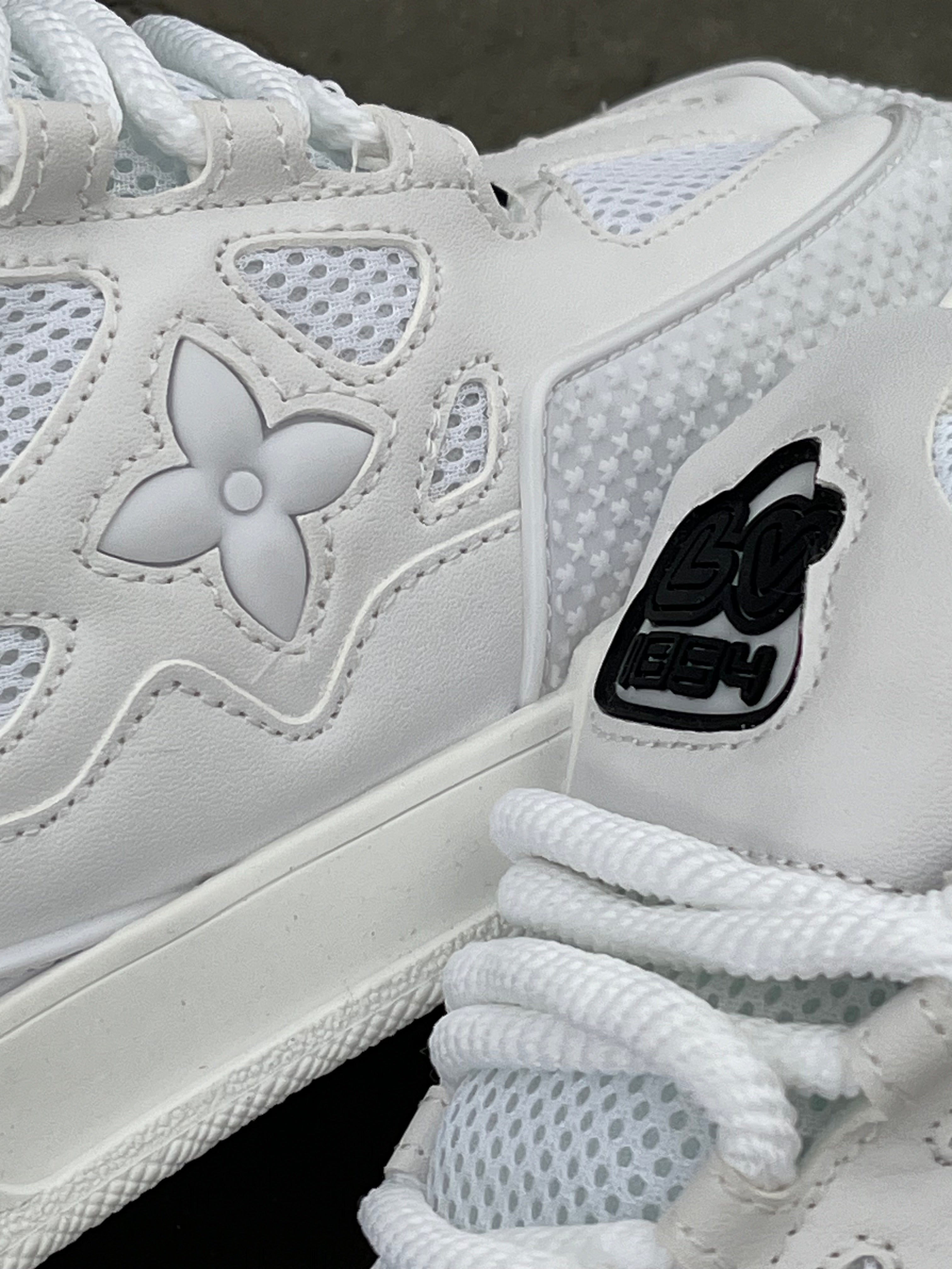 Louis Vuitton Skate LV