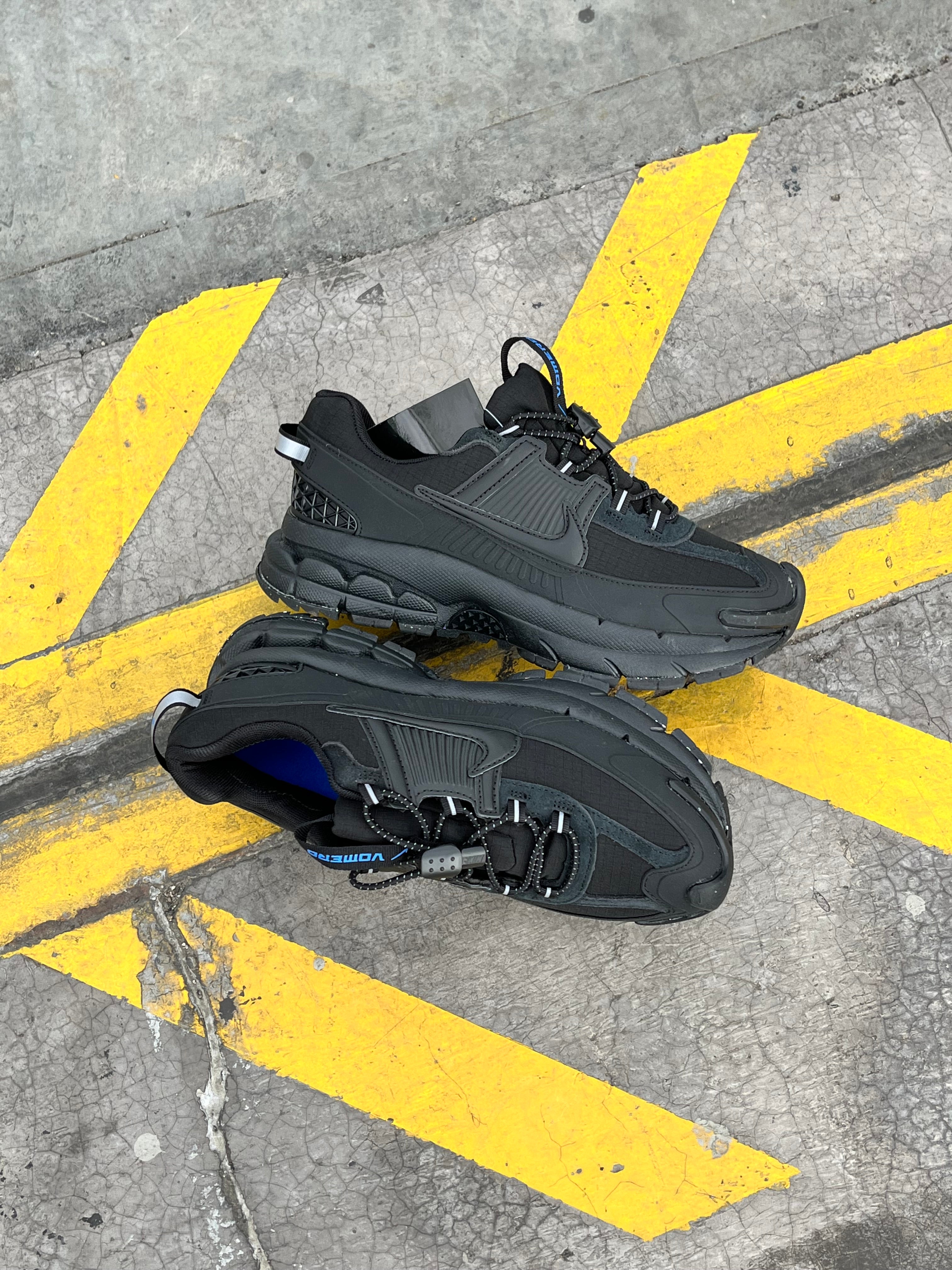 Nike Zoom Vomero 5 Roam