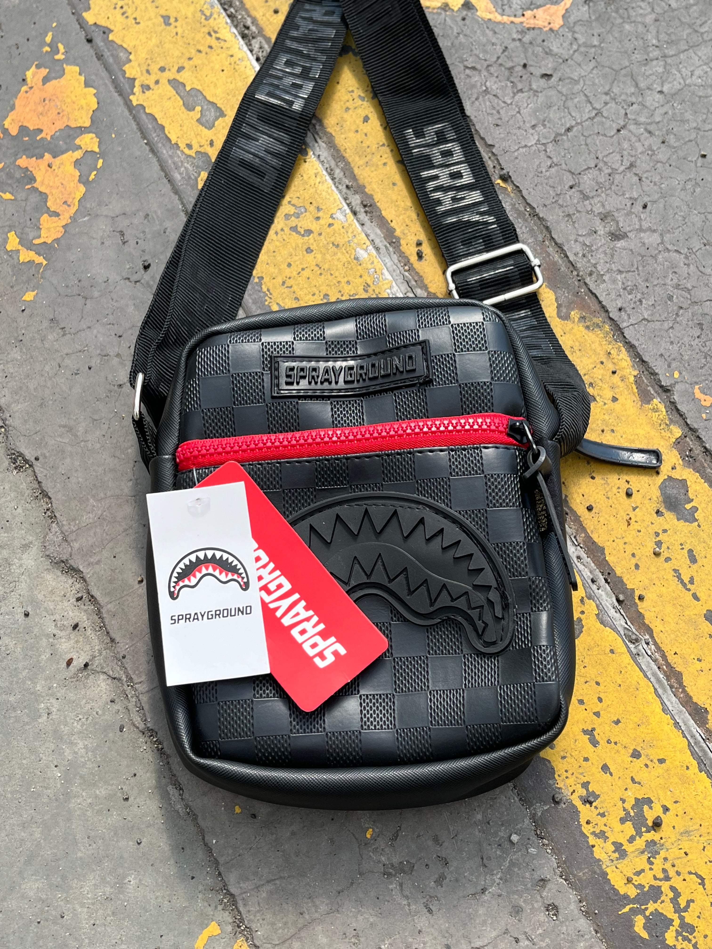 Carriel Sprayground