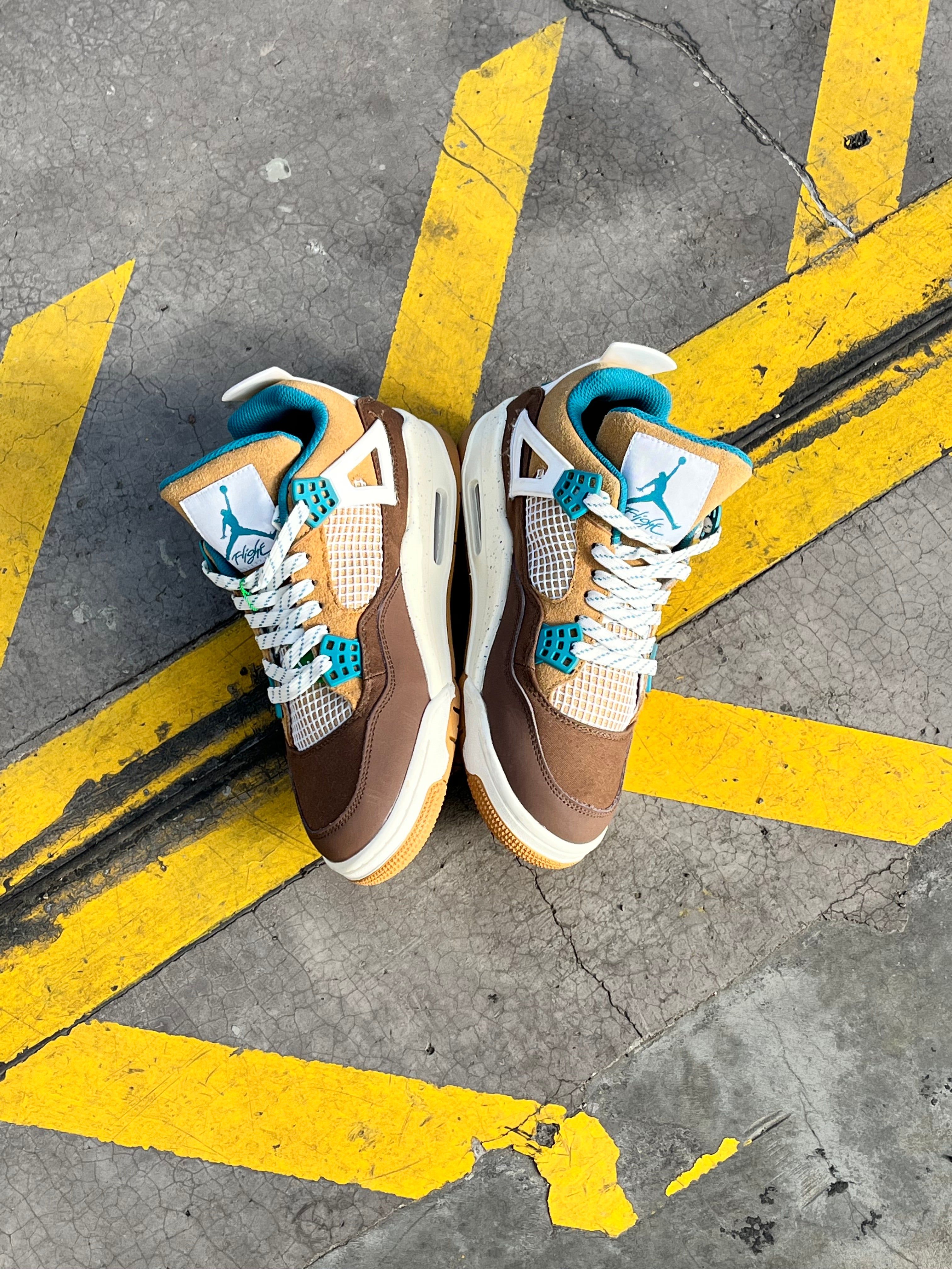 Air Jordan Retro 4 “Cacao Wow”