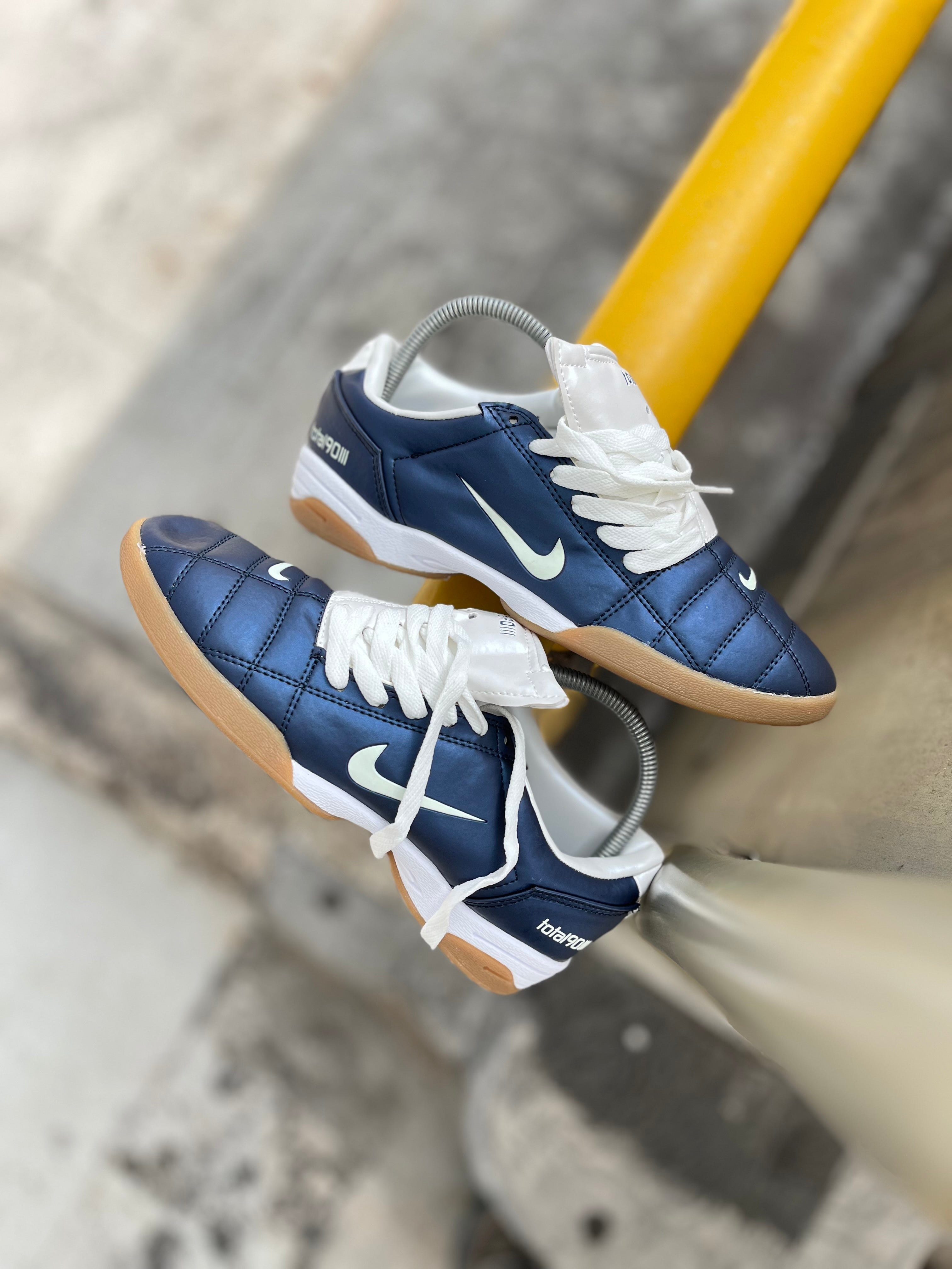 Nike Total 90