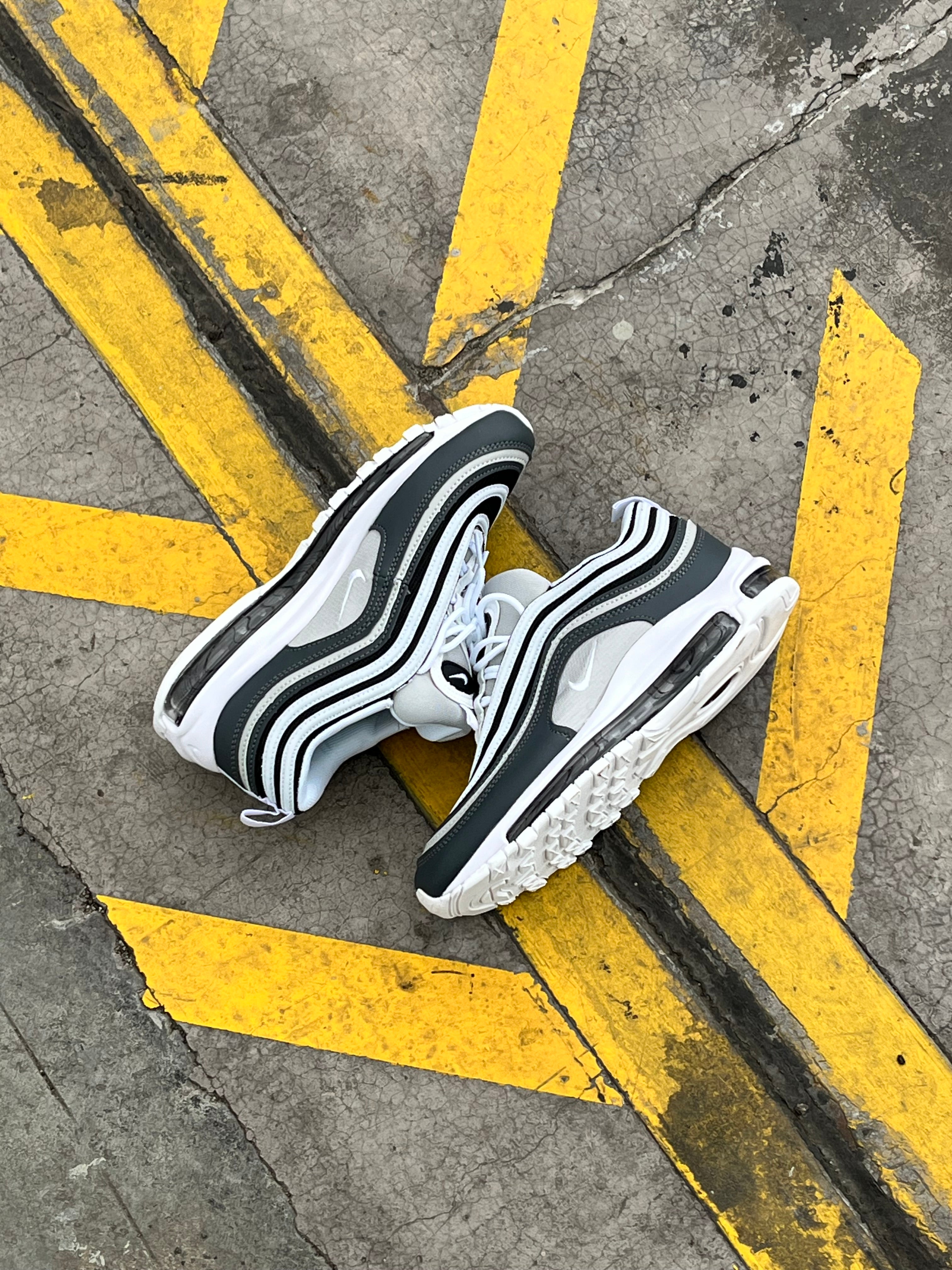 Nike Air Max 97