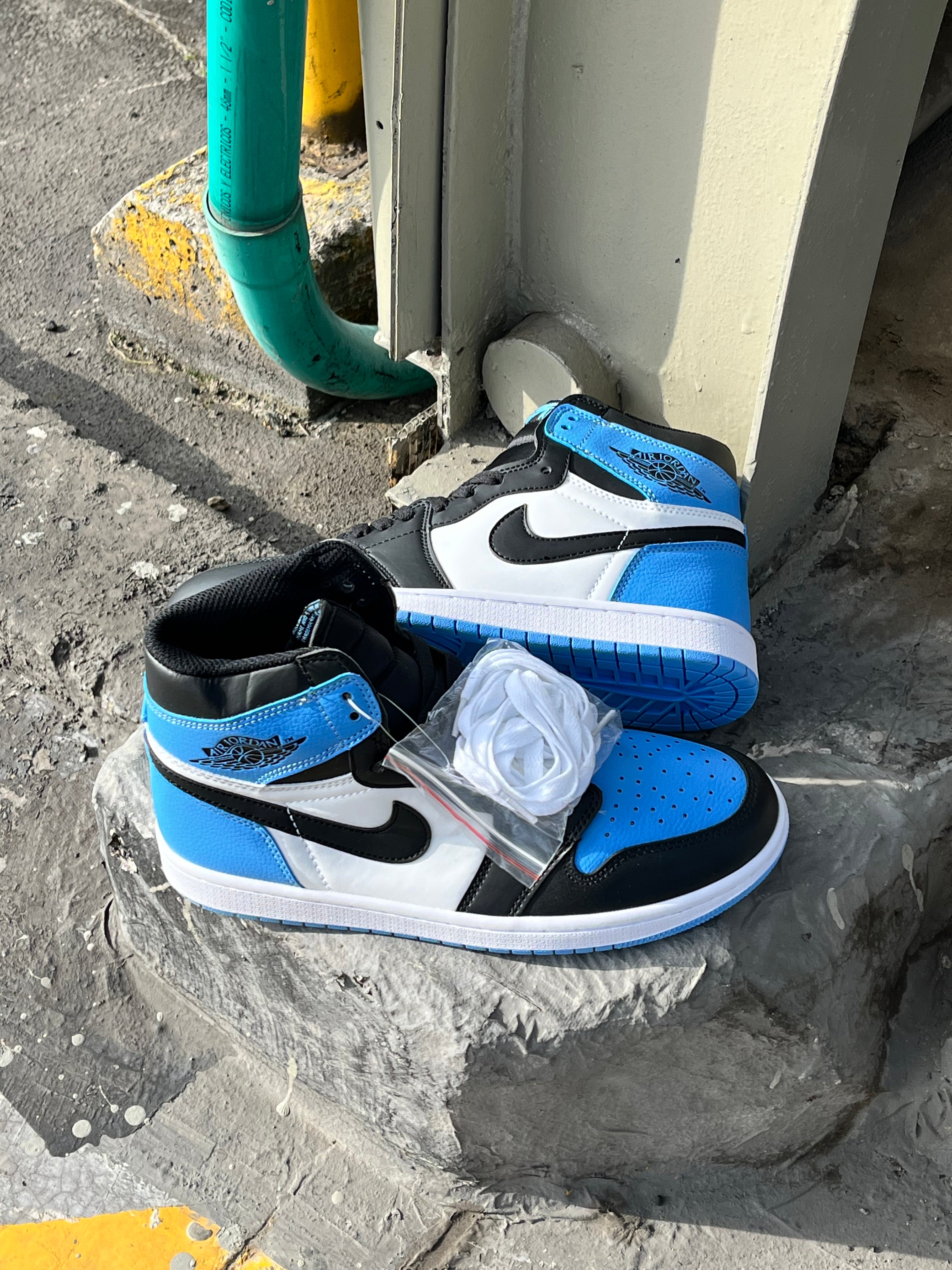 Air Jordan Retro 1 High OG UNC Reimagined