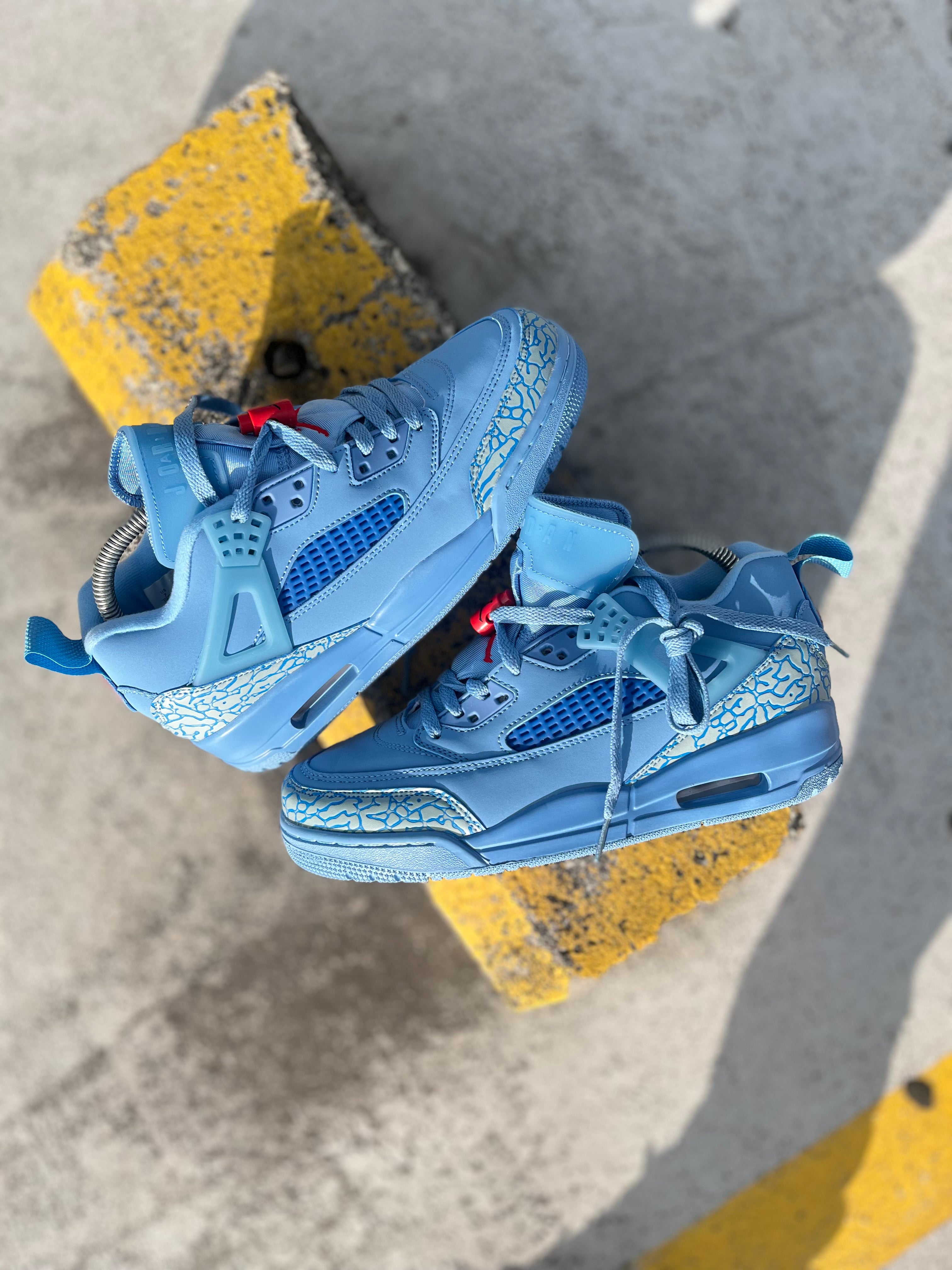Air Jordan Spike Low