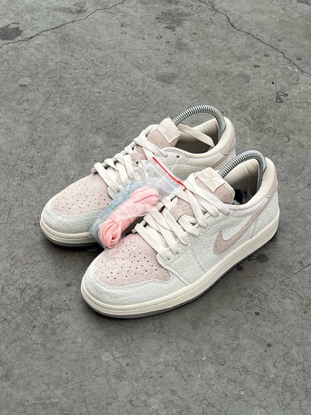 Air Jordan 1 Retro Low OG Chris Paul