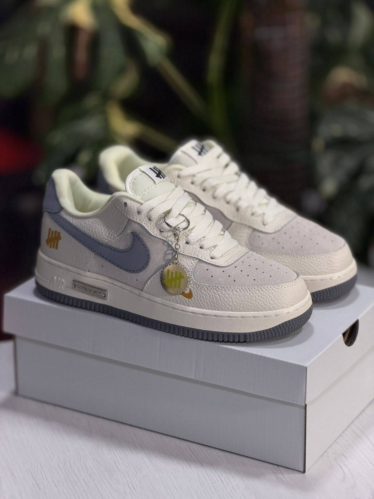 Nike Air Force 1 Low x Undefeated Dunk vs Af1