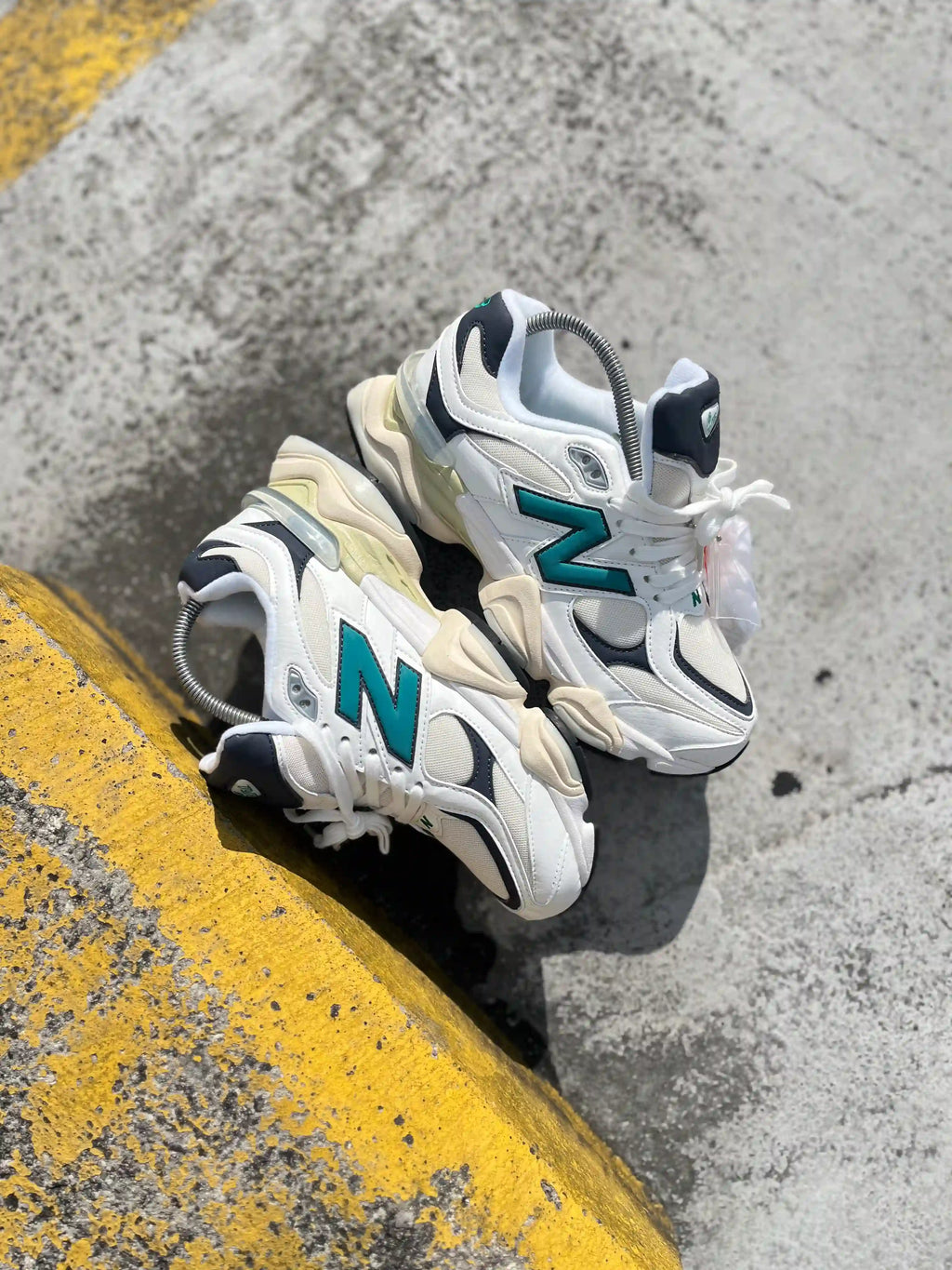 New Balance 9060