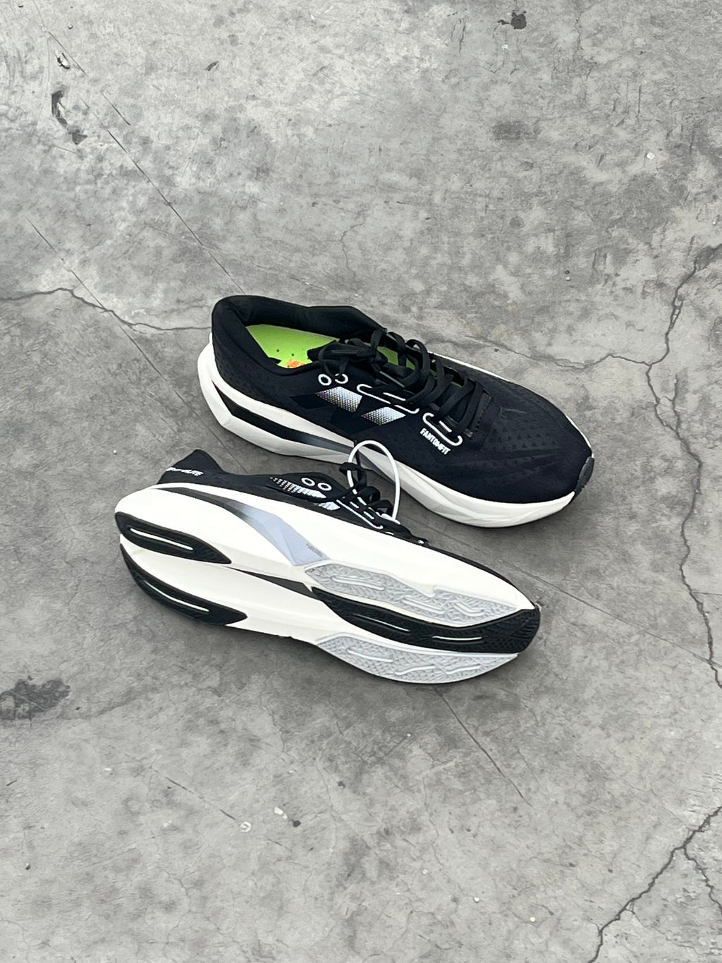 New Balance FuelCell SuperComp Elite v4