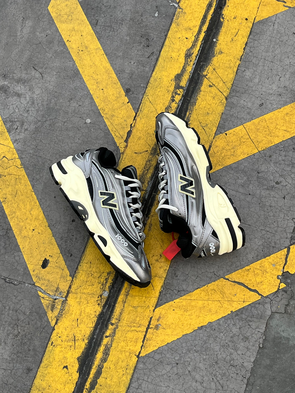 New Balance 1000 Silver Metallic